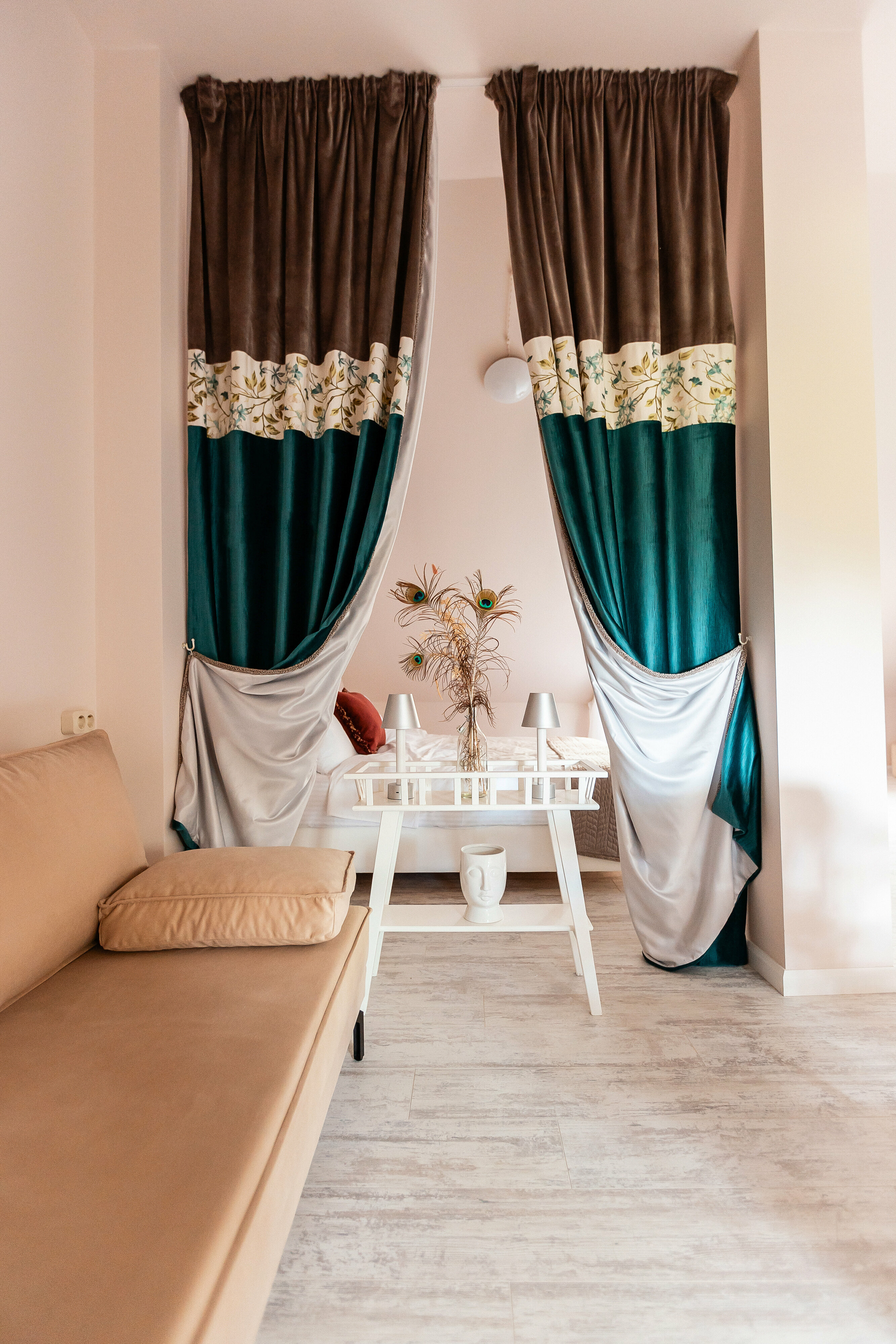 Апартаменты-студия на мансардном этаже