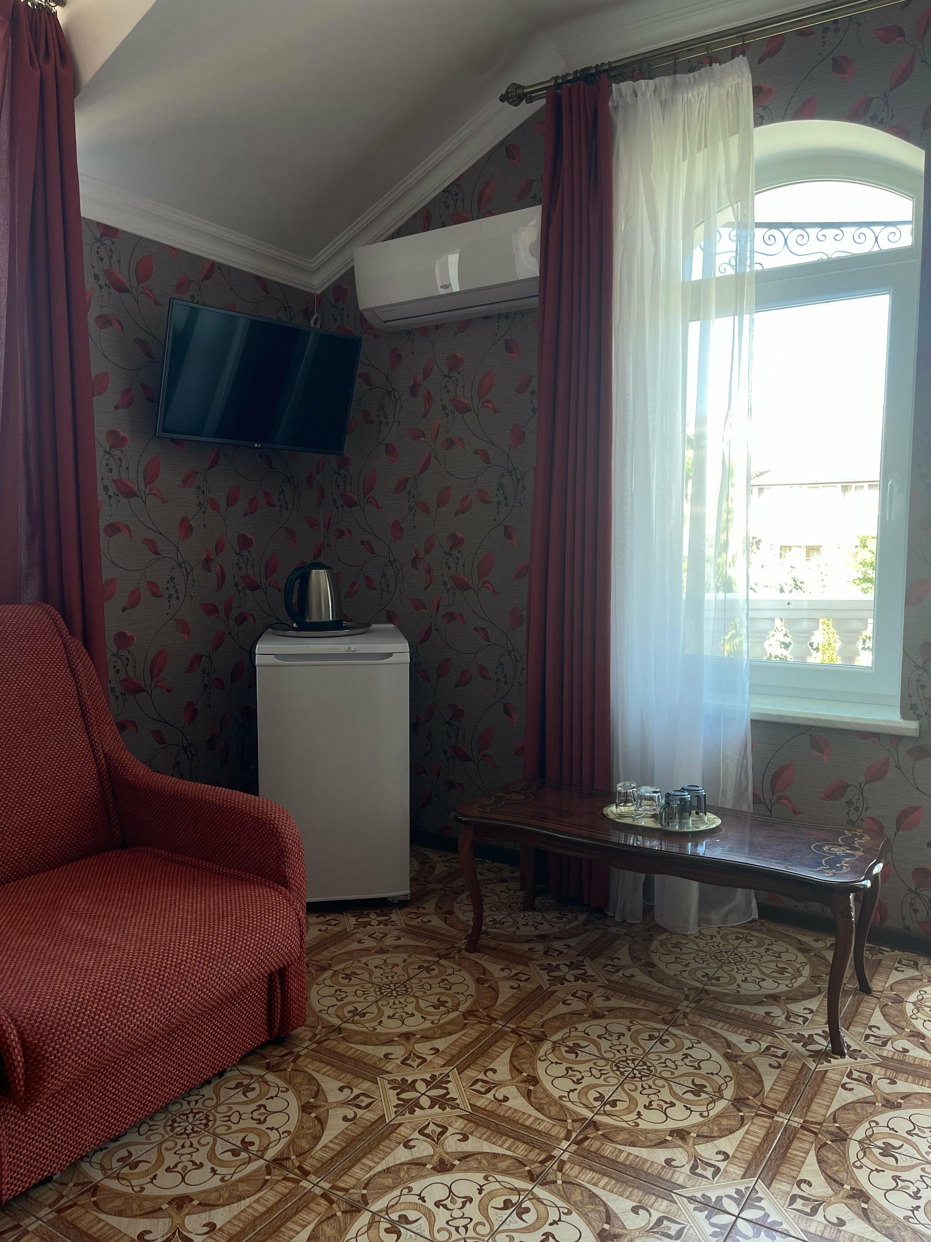 Трехместный номер с видом на море