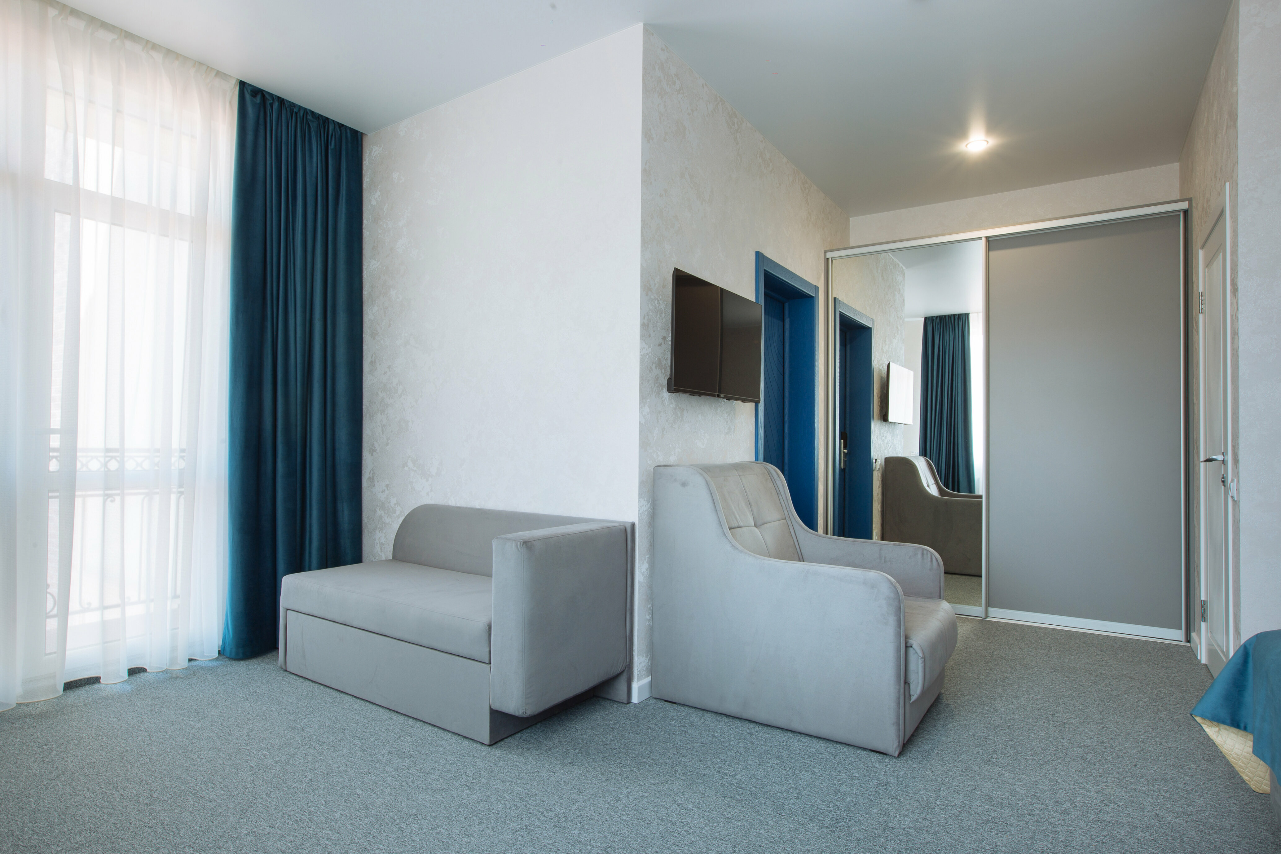 Полулюкс Делюкс