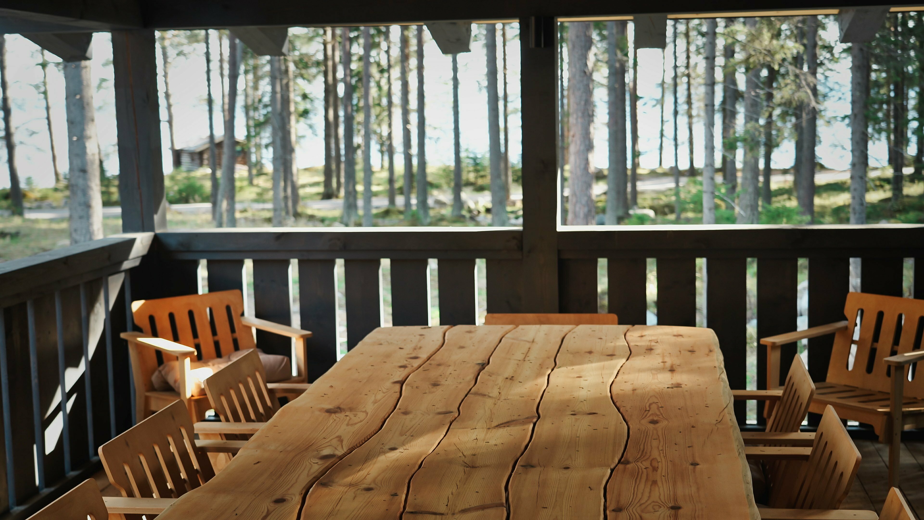 Трехместный номер с видом на озеро