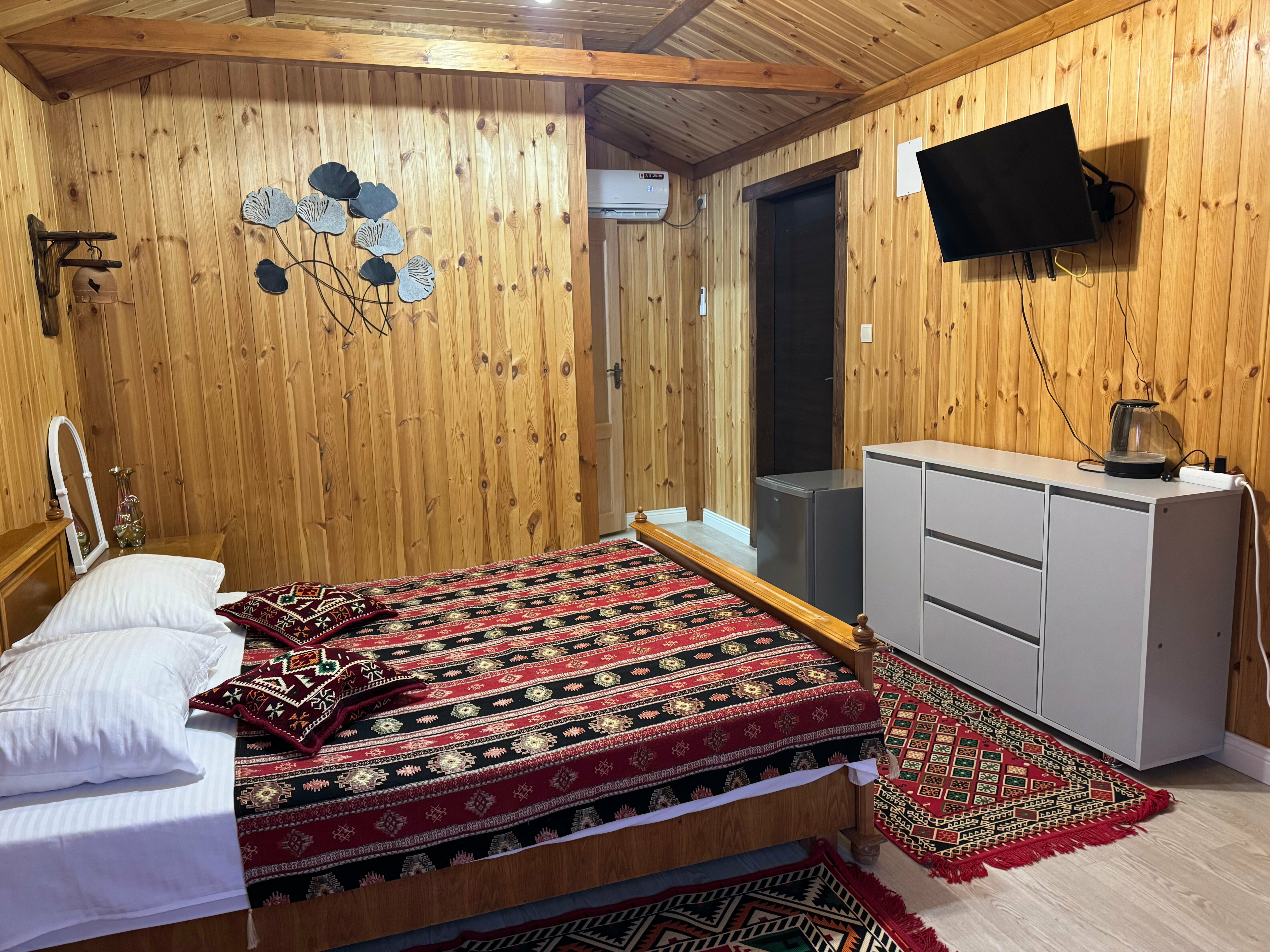 Большой двухместный номер с 1 кроватью