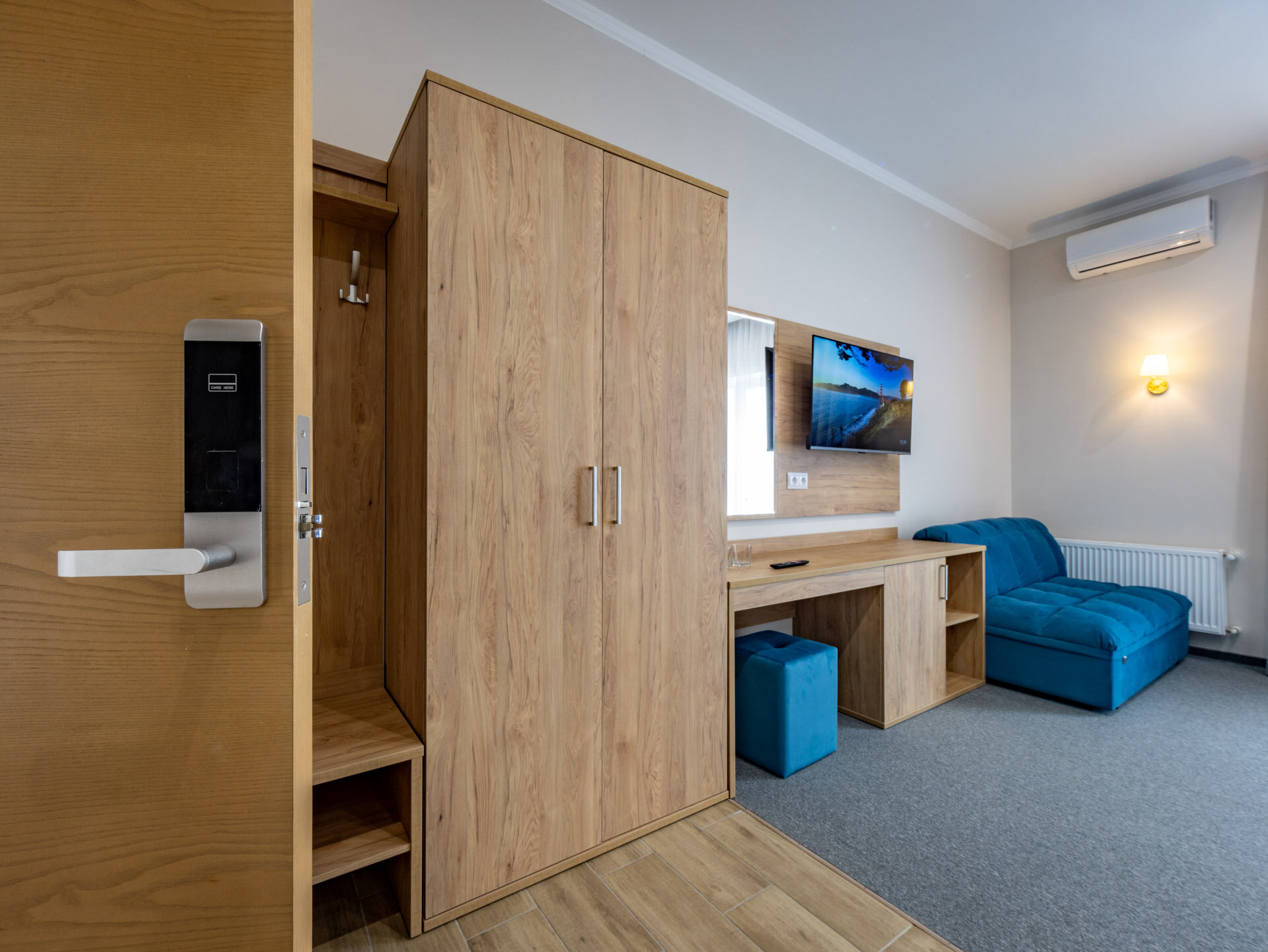 Семейный полулюкс с видом на море с балконом