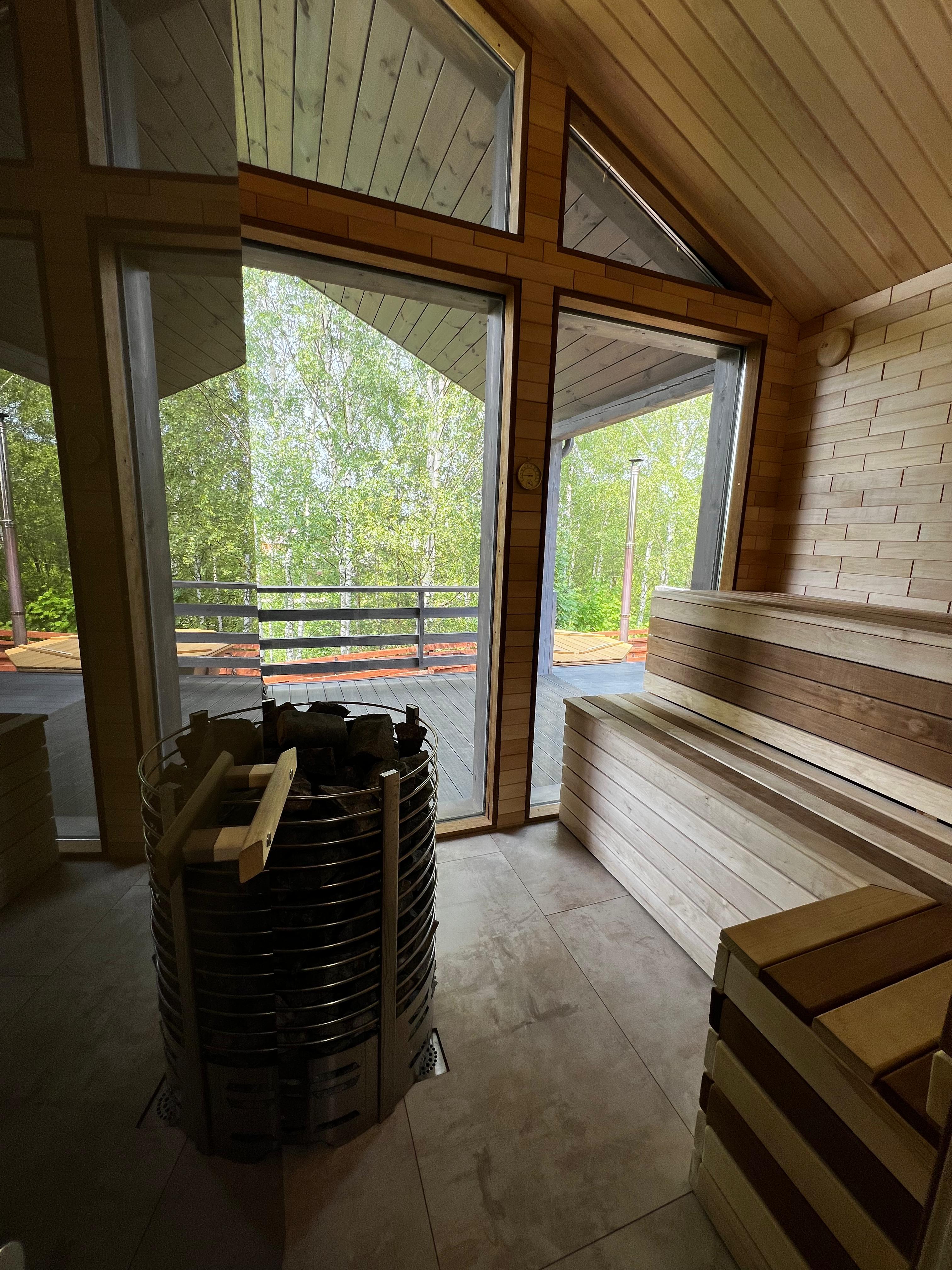 Дом с видом на лес