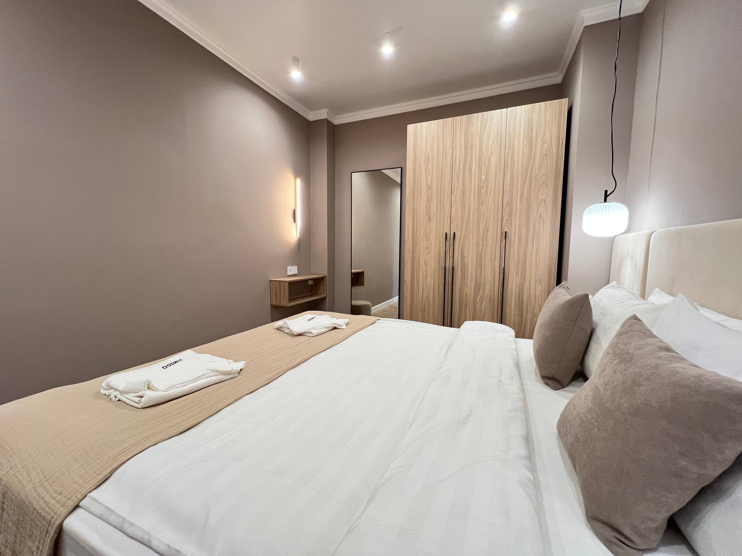 Светлые апартаменты