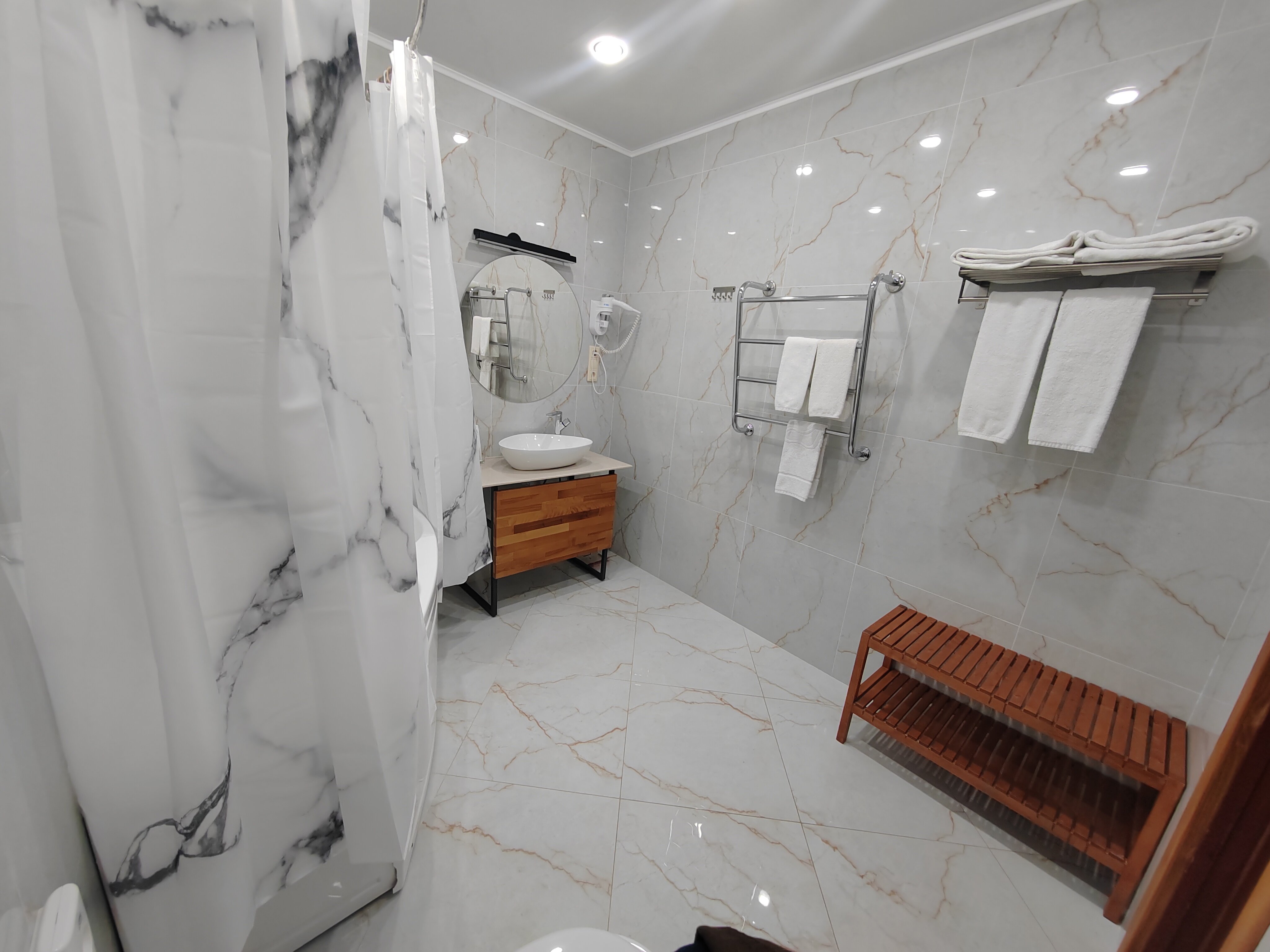 Большой двухместный номер с 1 кроватью