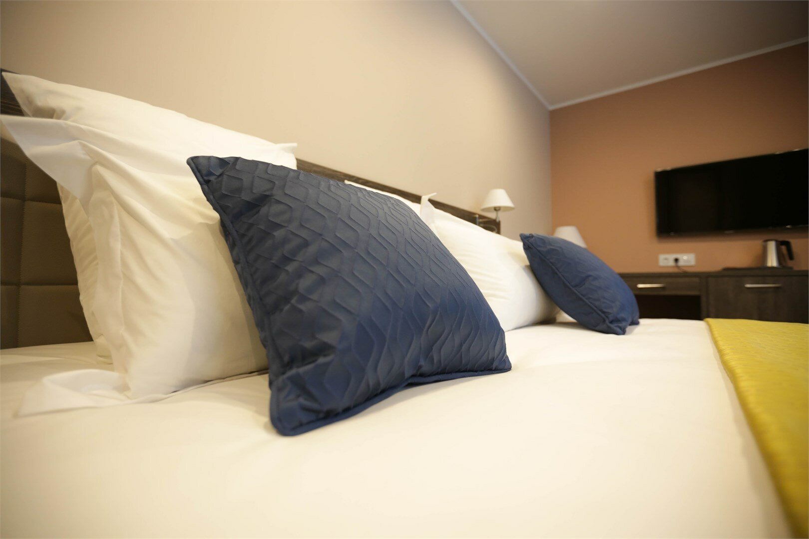 Джуниор Сьюит promo