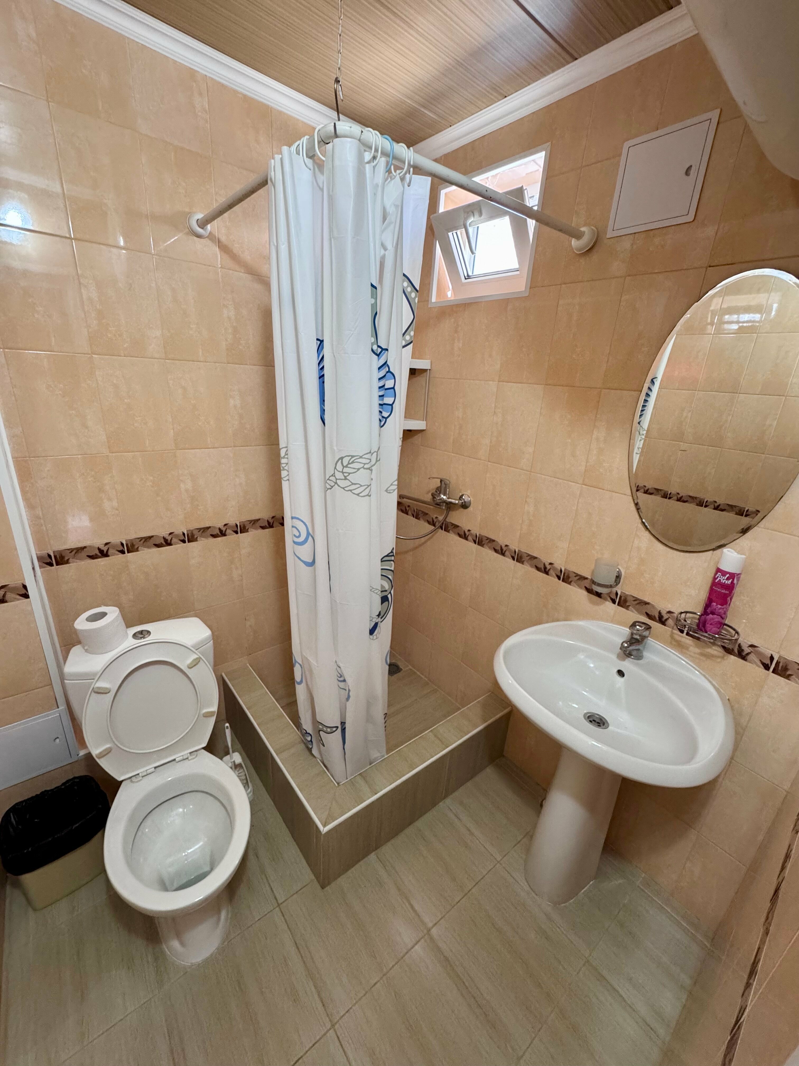 Семейный номер с видом на море