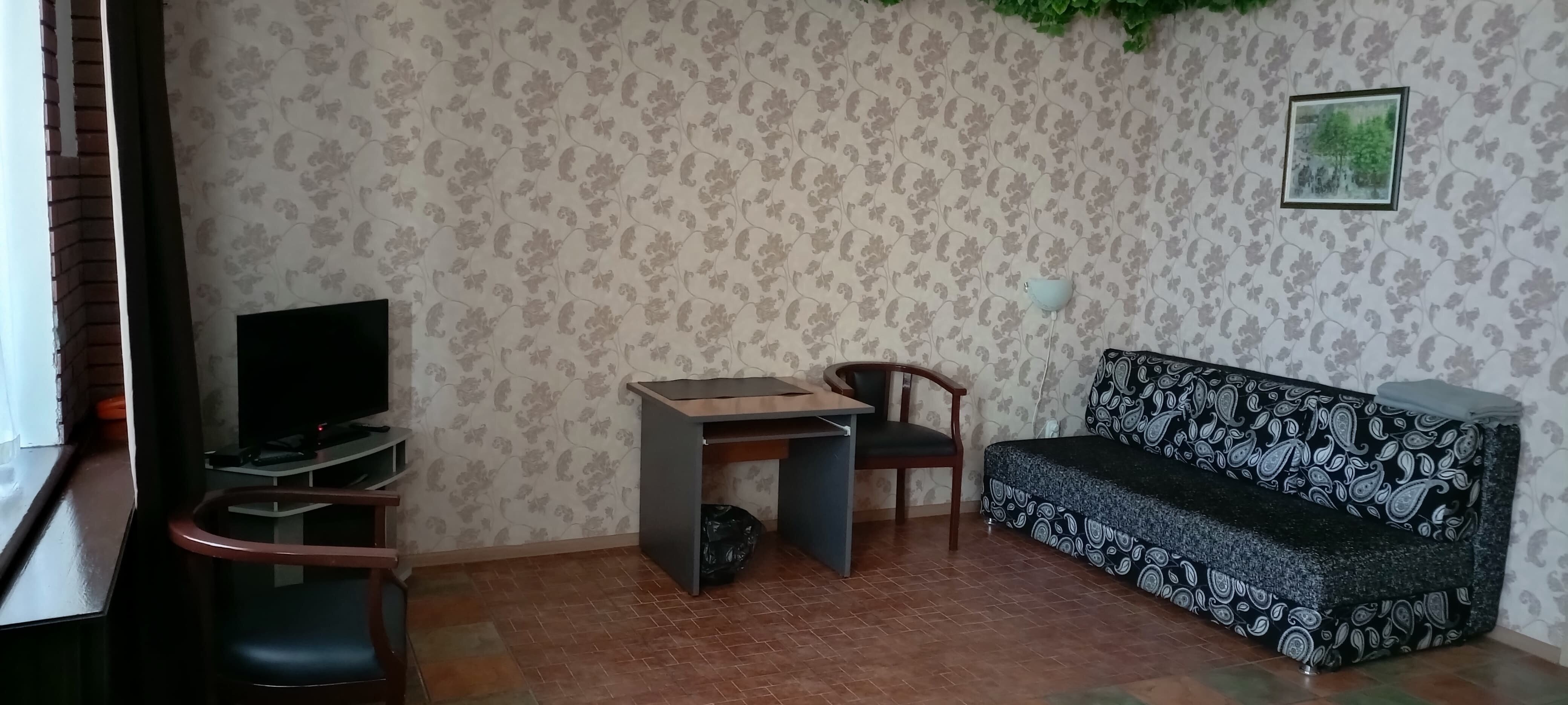 Трехместный номер «Комфорт» с душем