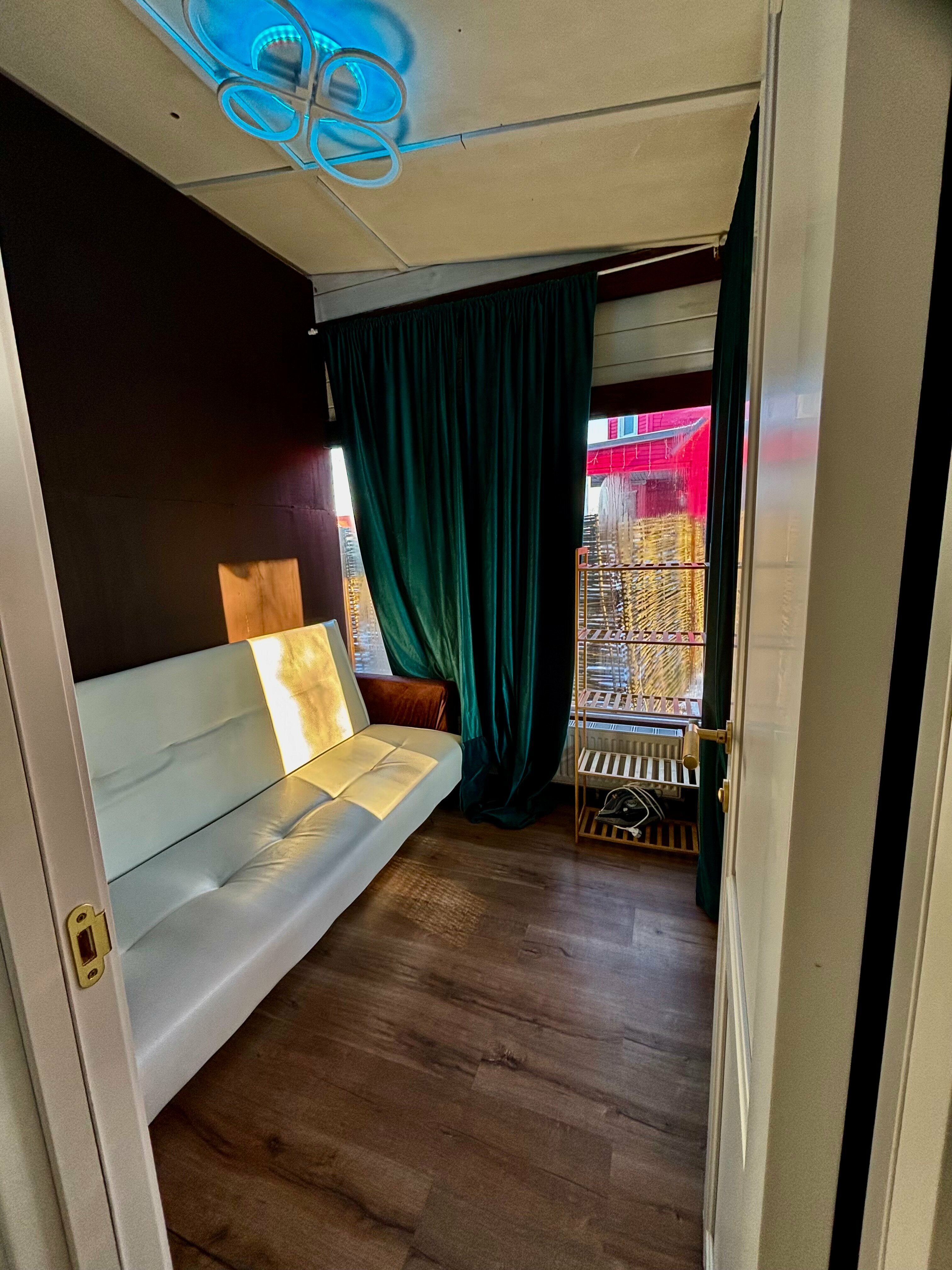 Коттедж с видом на лес