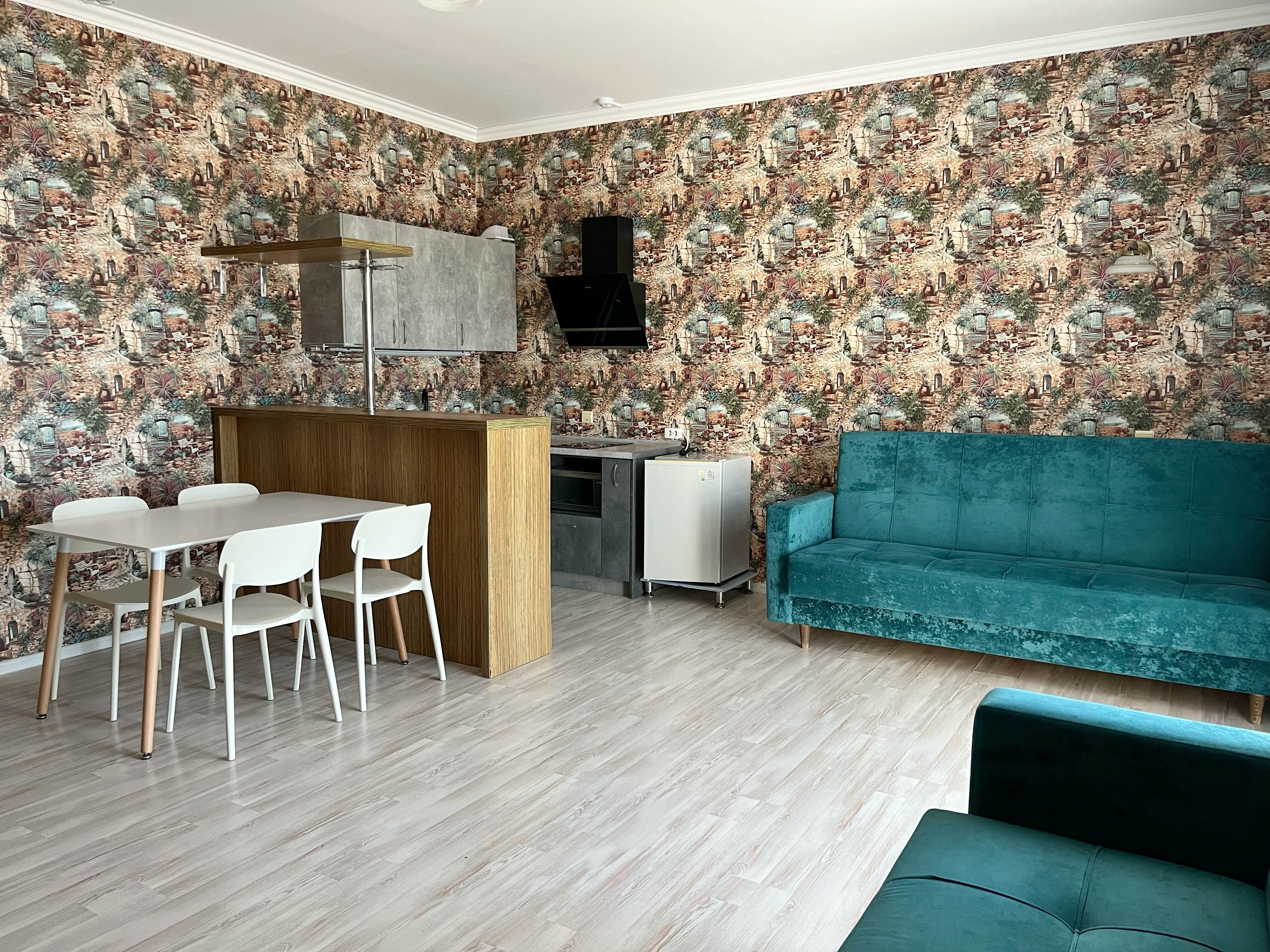 двухкомнатные апартаменты с видом на море 2 этаж