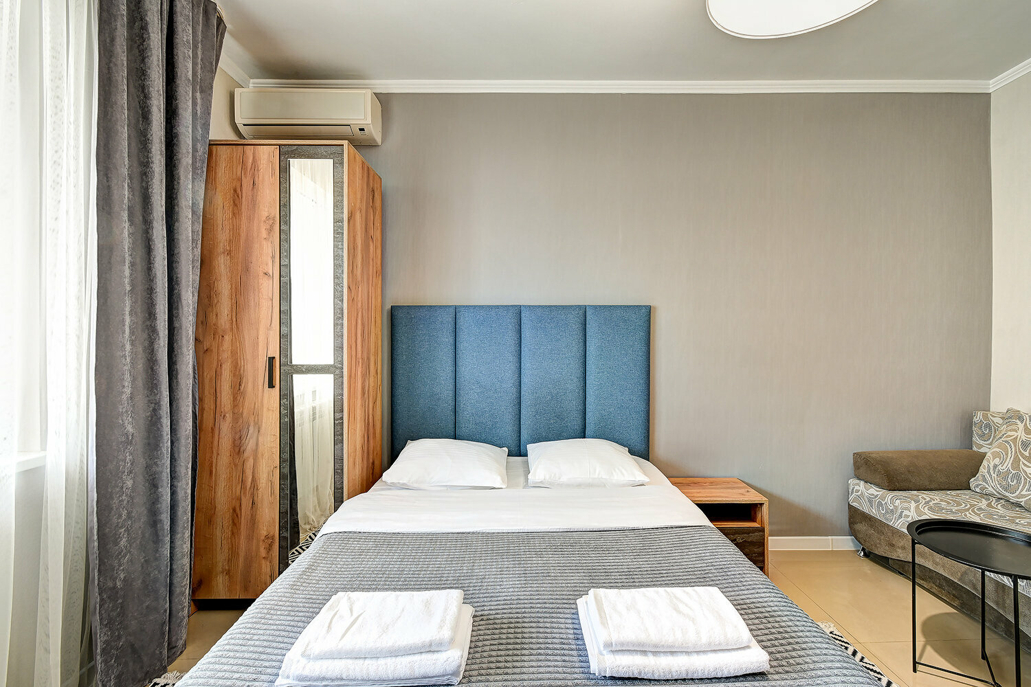 Трехместный номер с балконом