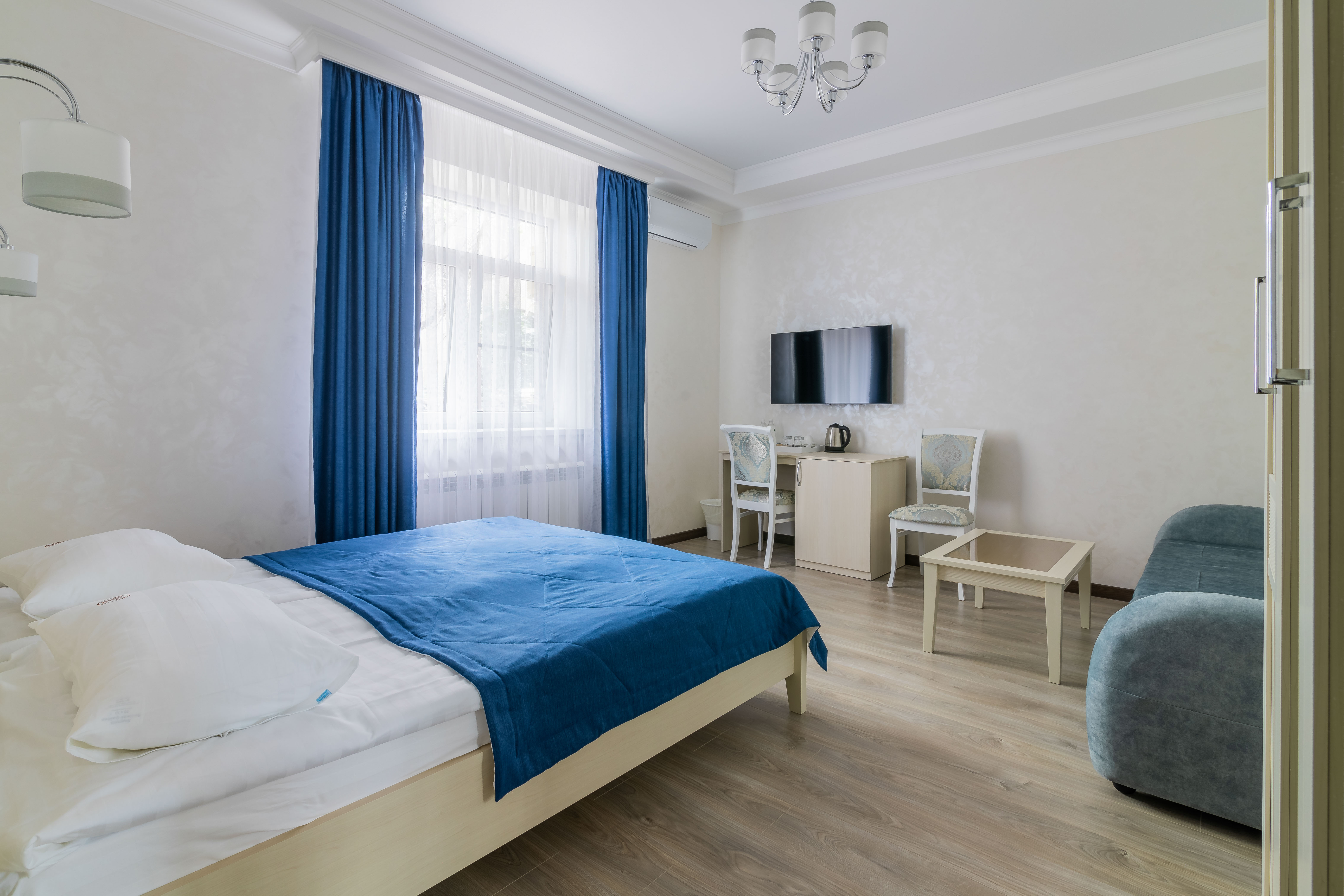 Улучшенный двухместный номер с 1 кроватью