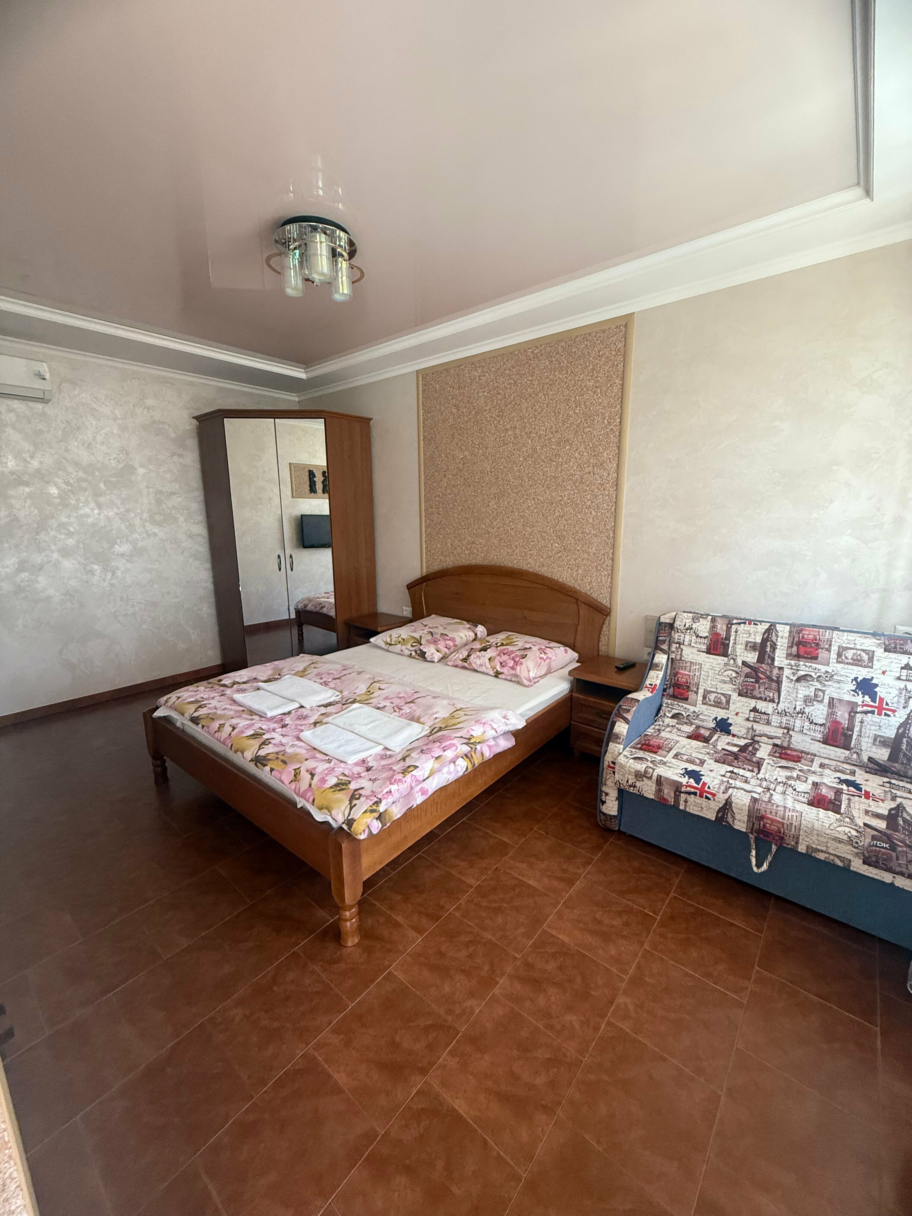 Семейный номер с террасой