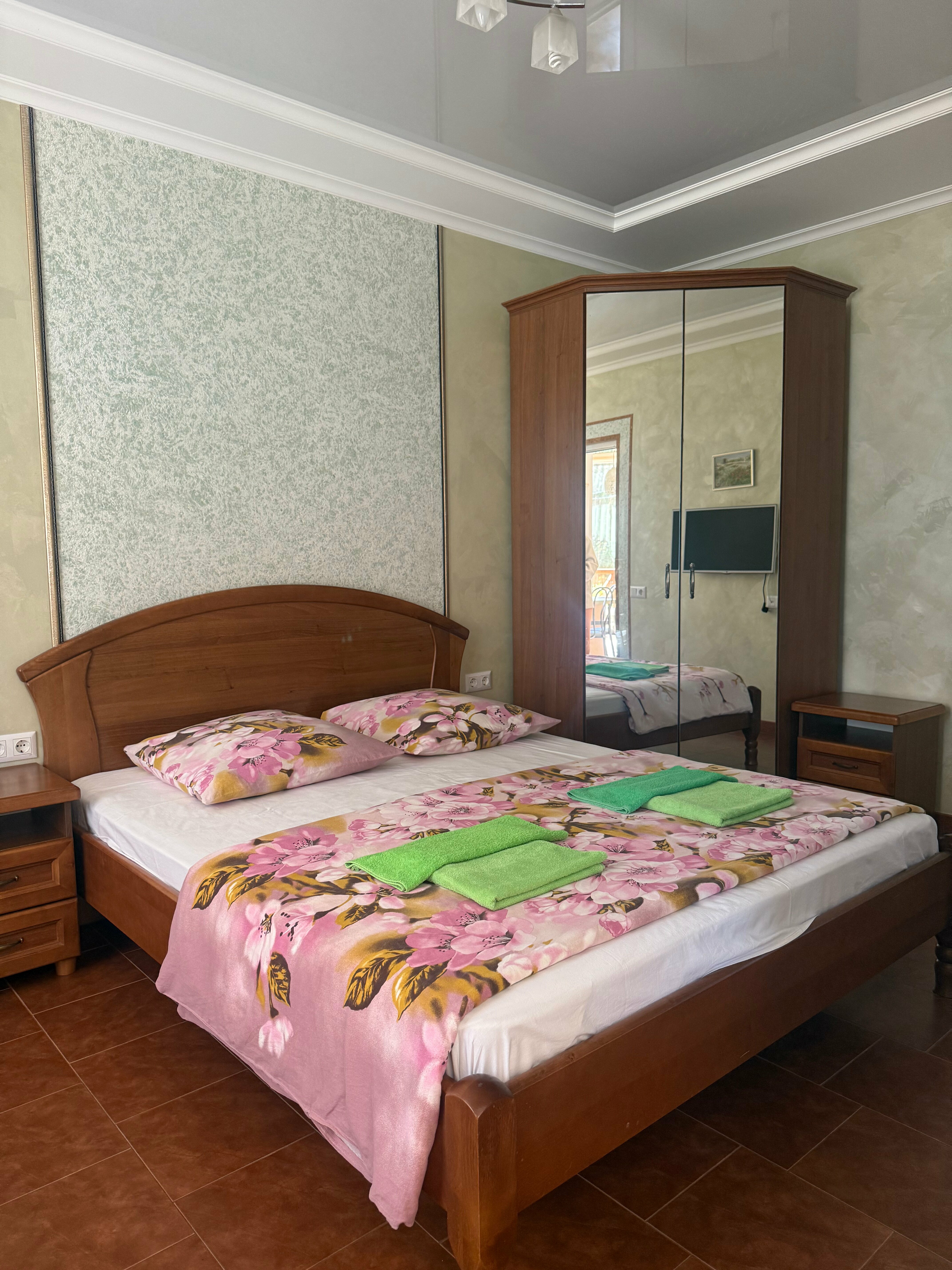 Семейный номер с террасой