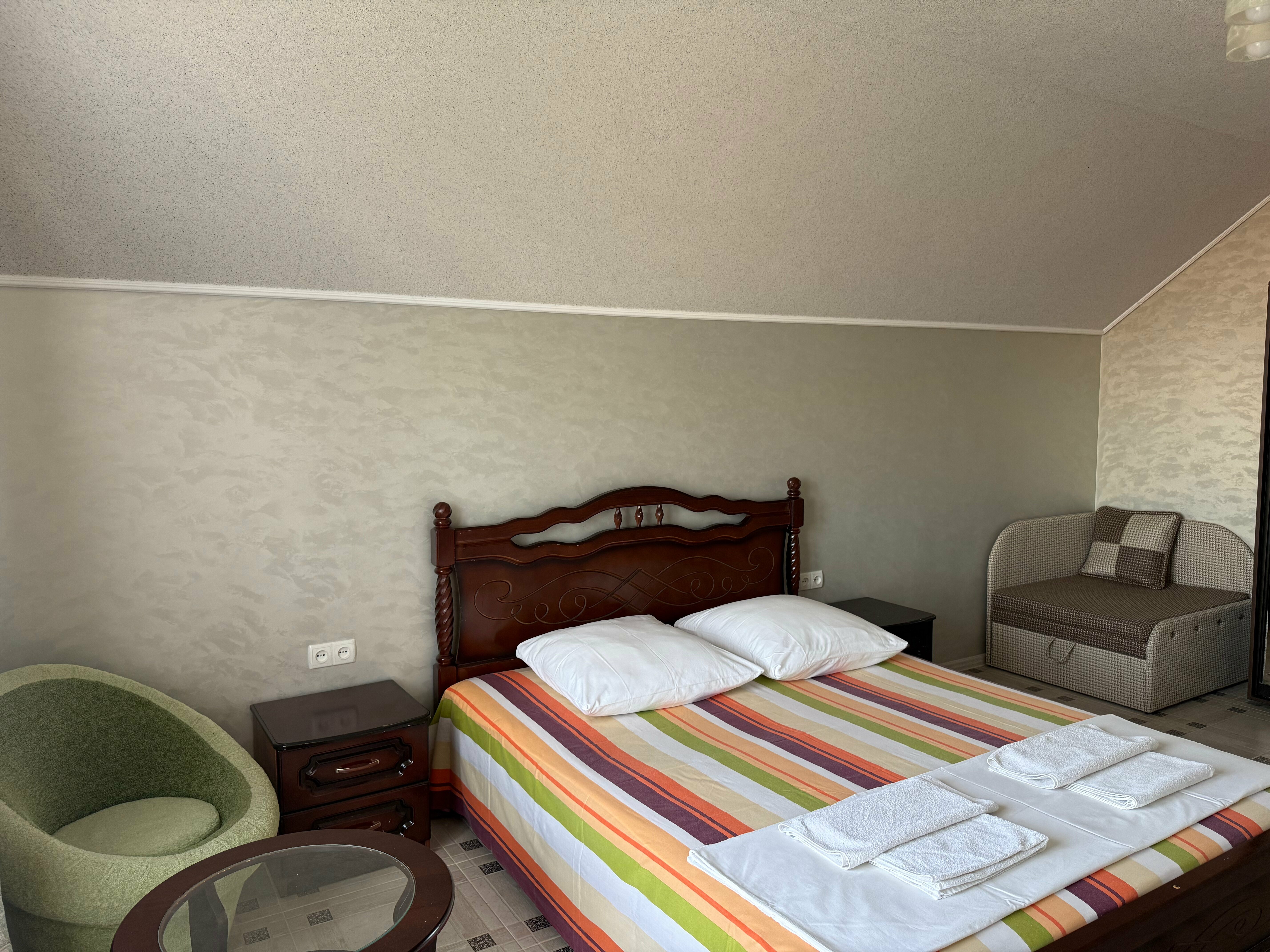 Люкс с балконом