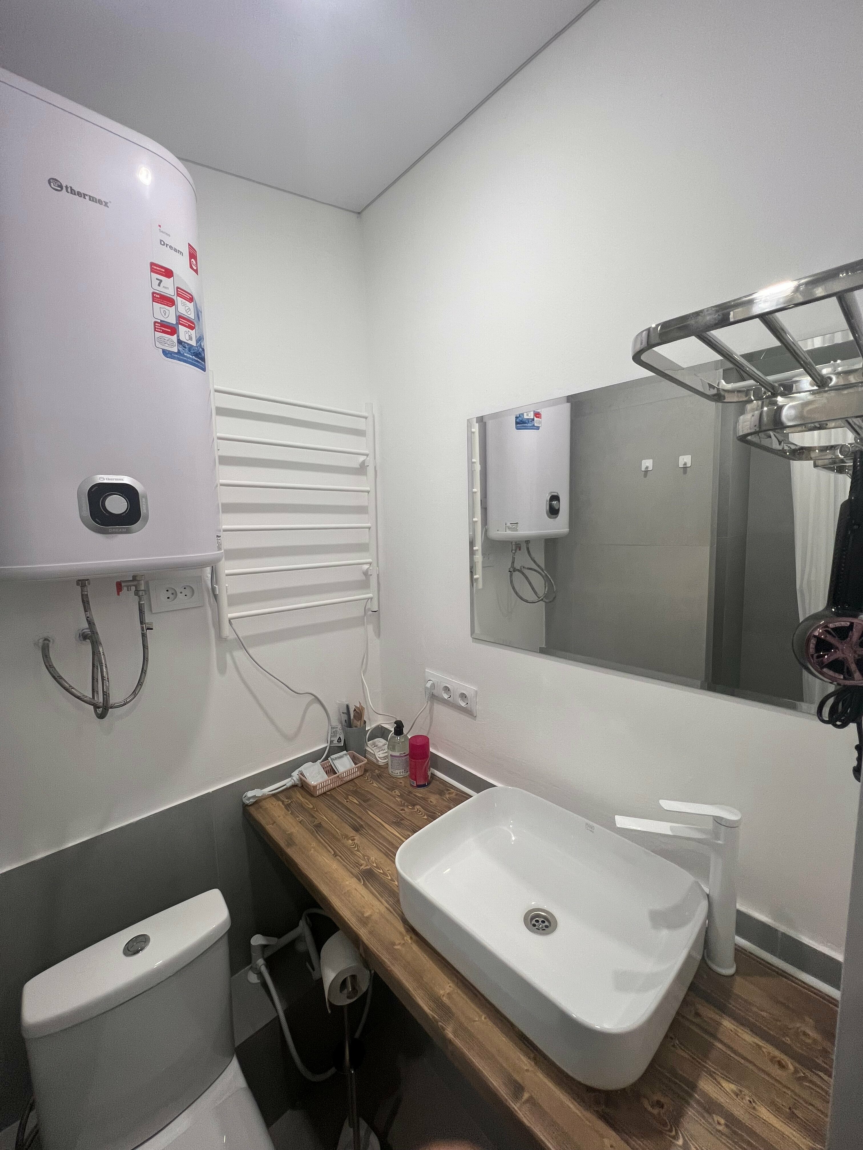 Современный двухместный номер в гостевом доме с отдельными кроватями