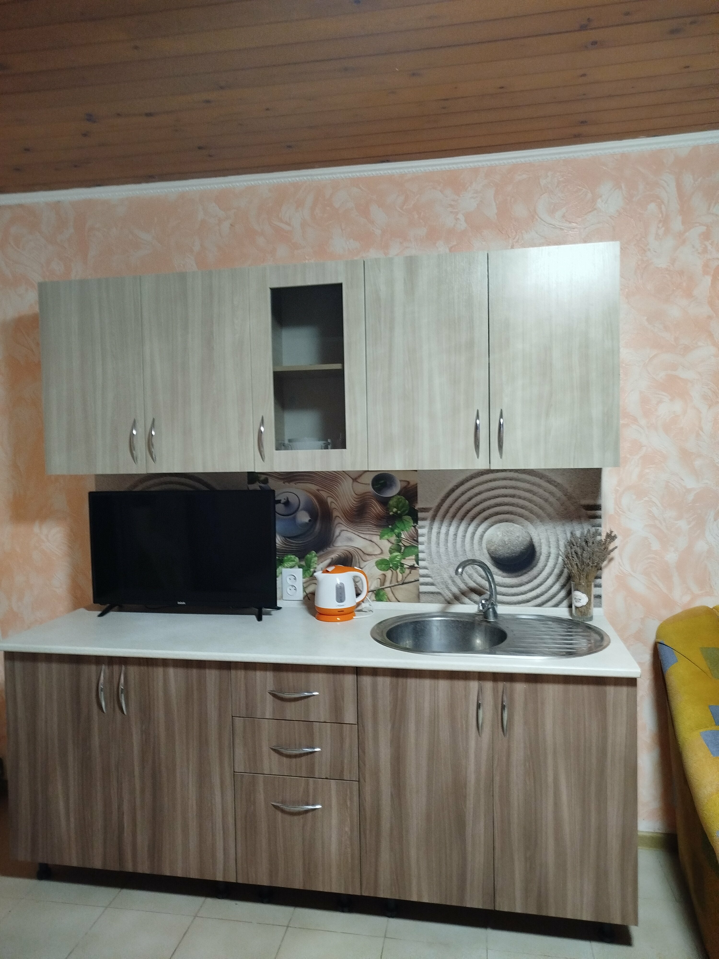 Однокомнатный четырехместный ( имеется своя мини-кухня)