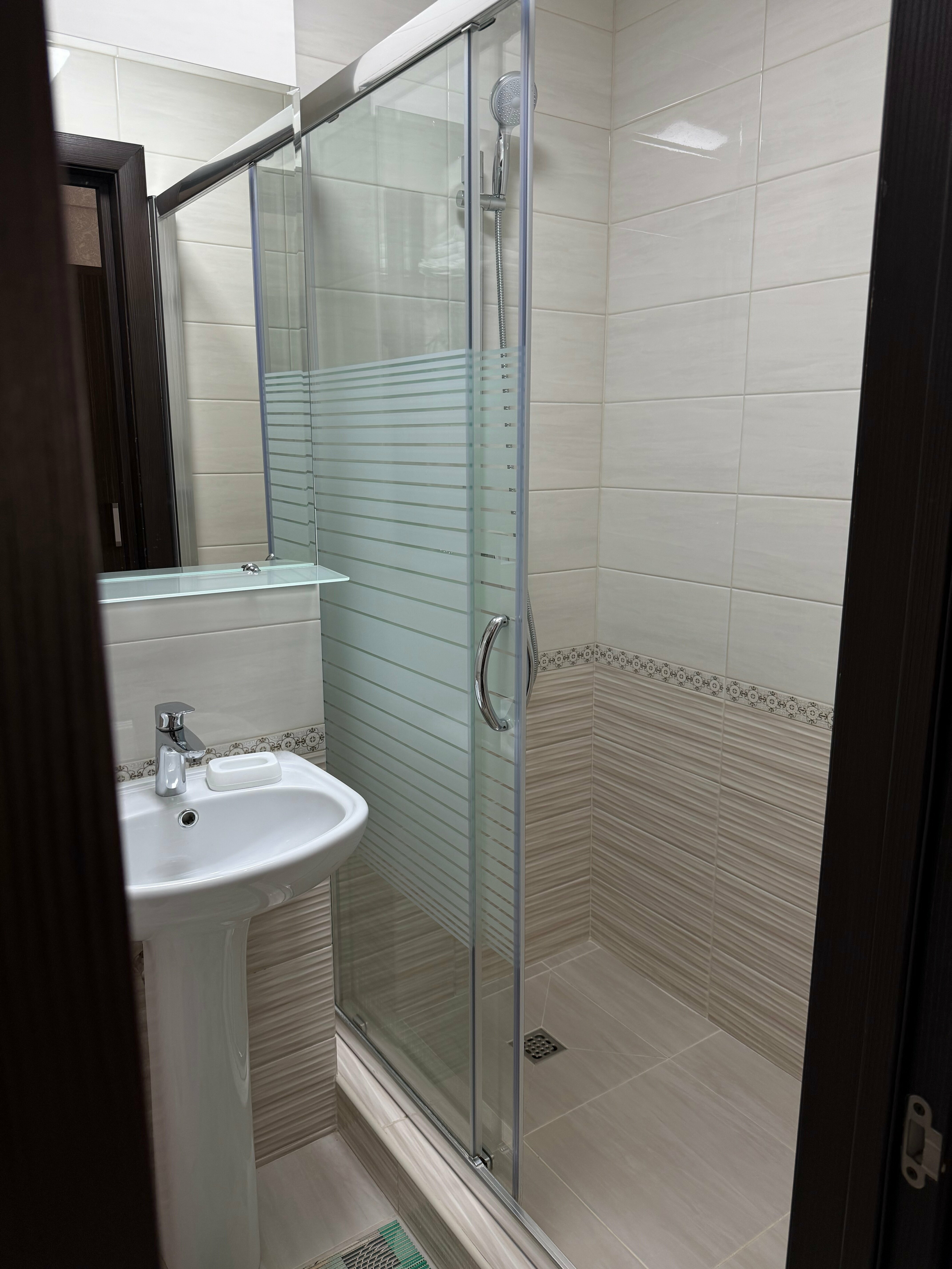 Трехместный номер с балконом