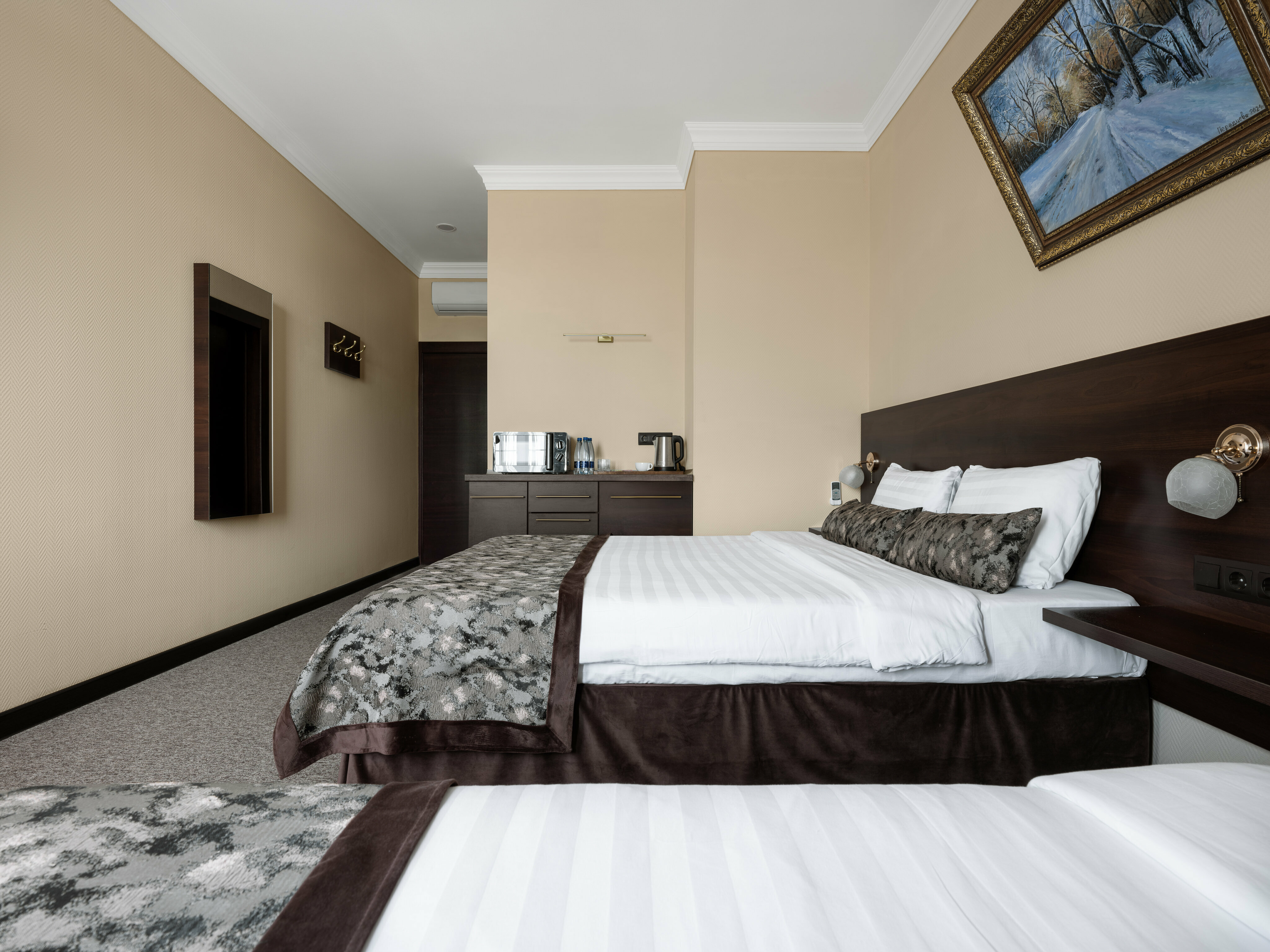 Стандартный трехместный номер с мини кухней