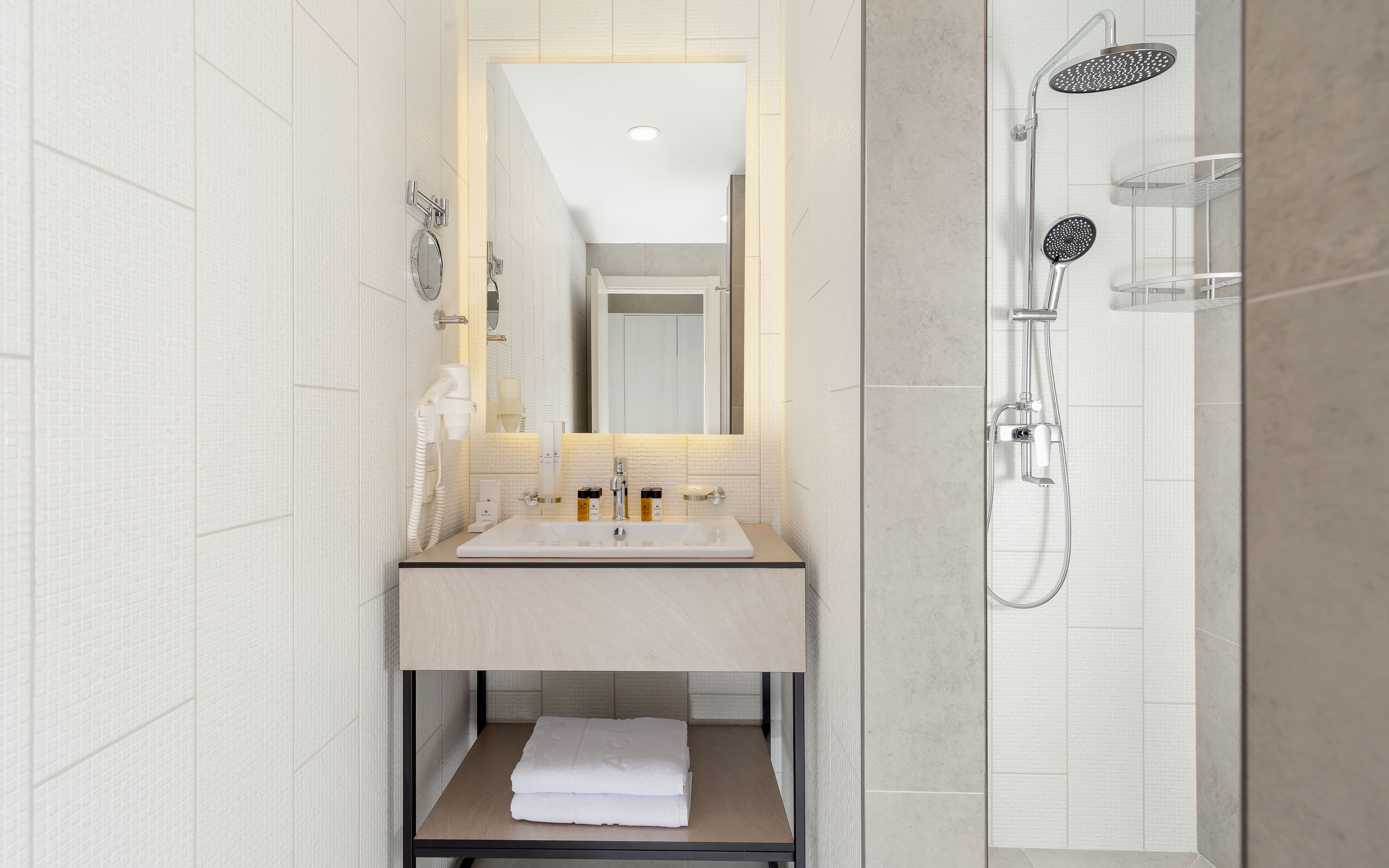 Альфа Гранд Двухкомнатный Люкс с балконом