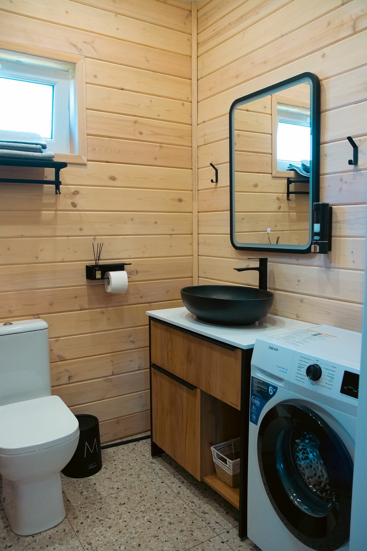 Трехместный номер с видом на горы