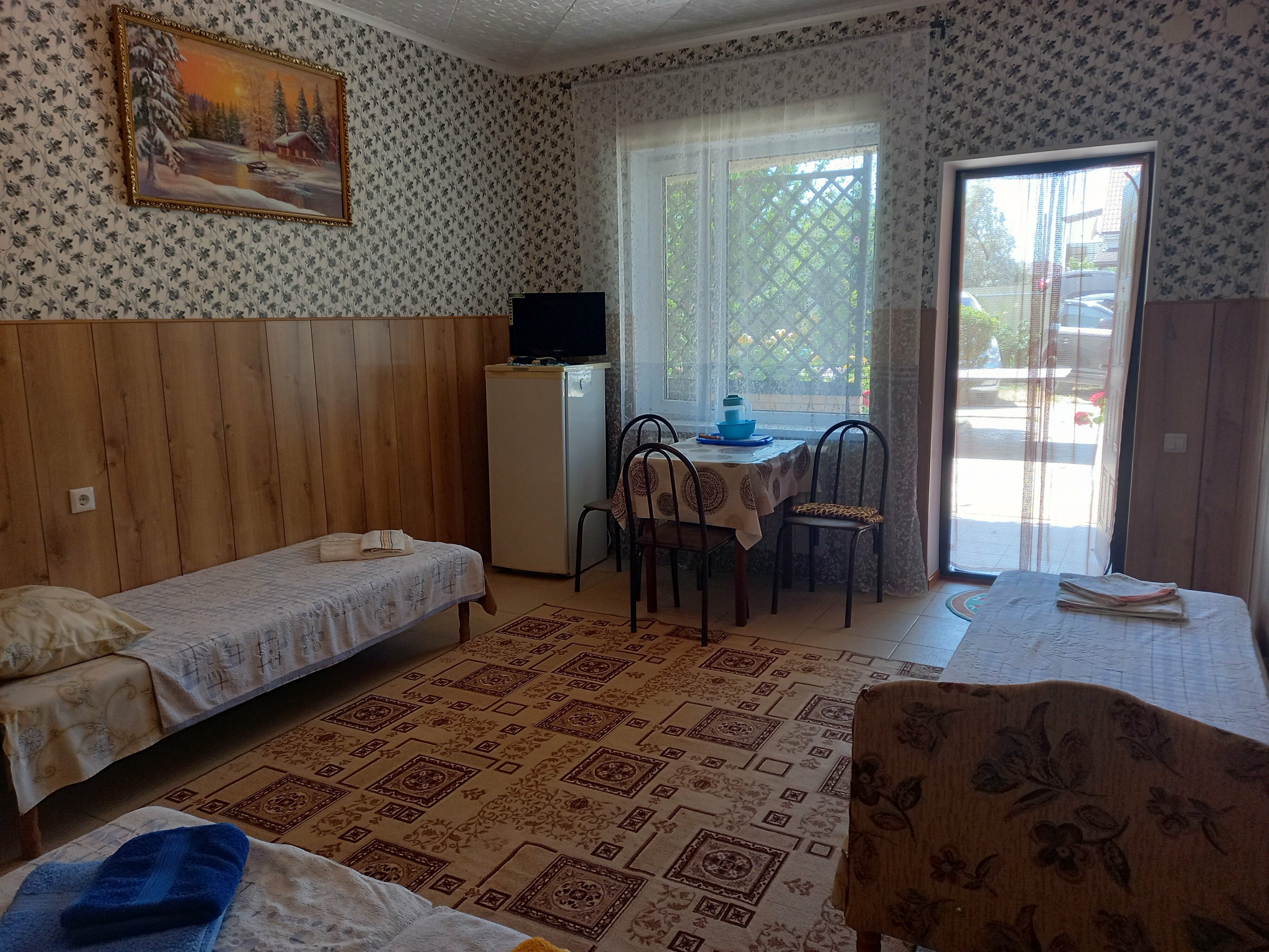 Четырехместный номер с балконом