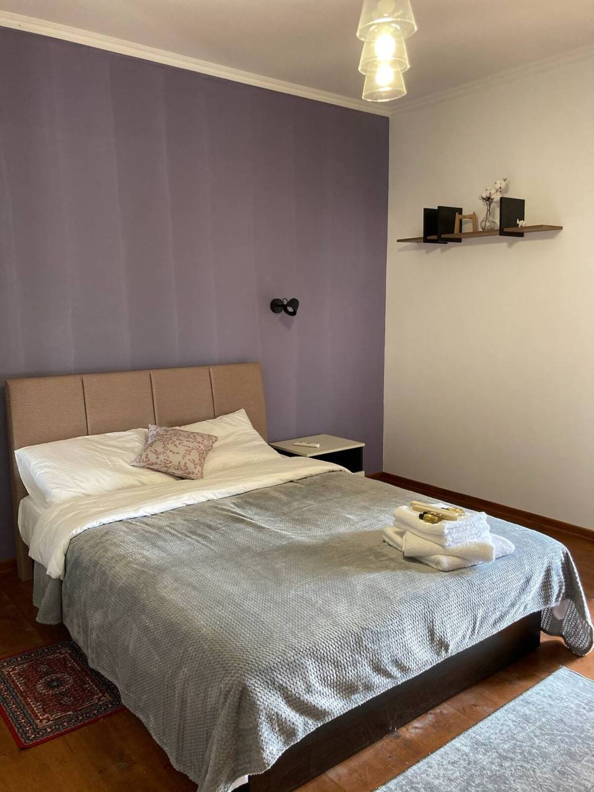 Стандарт с двуспальной кроватью и диваном