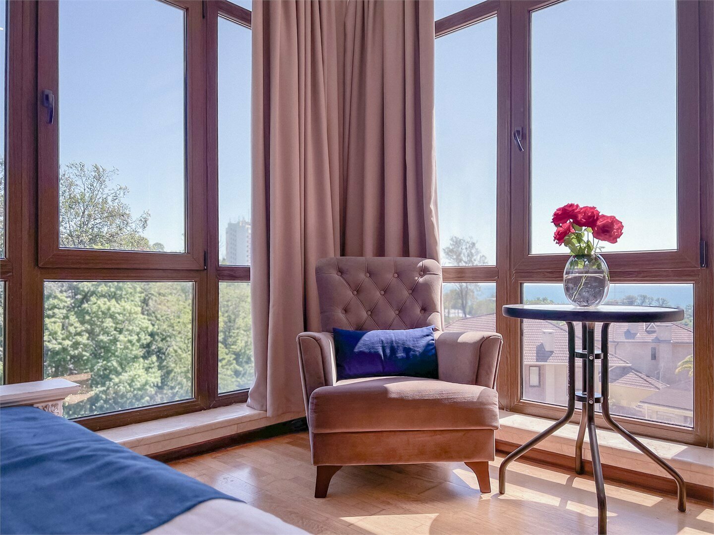 206 - Двухместная комната с кроватью размера "king-size", с видом на море. Собственная ванная комната