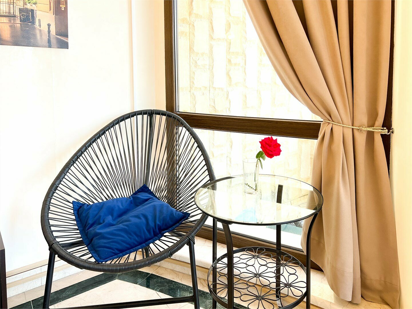 301 - одноместная комната с общей ванной комнатой