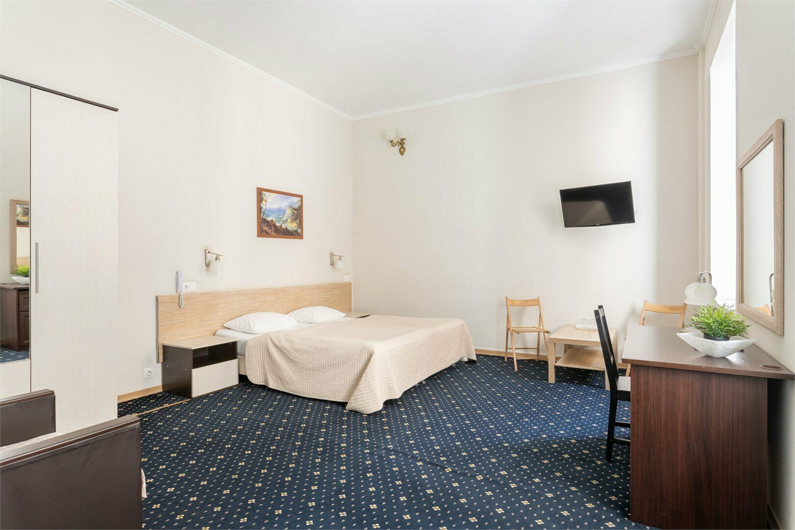 Улучшенный Стандарт с раздельными кроватями