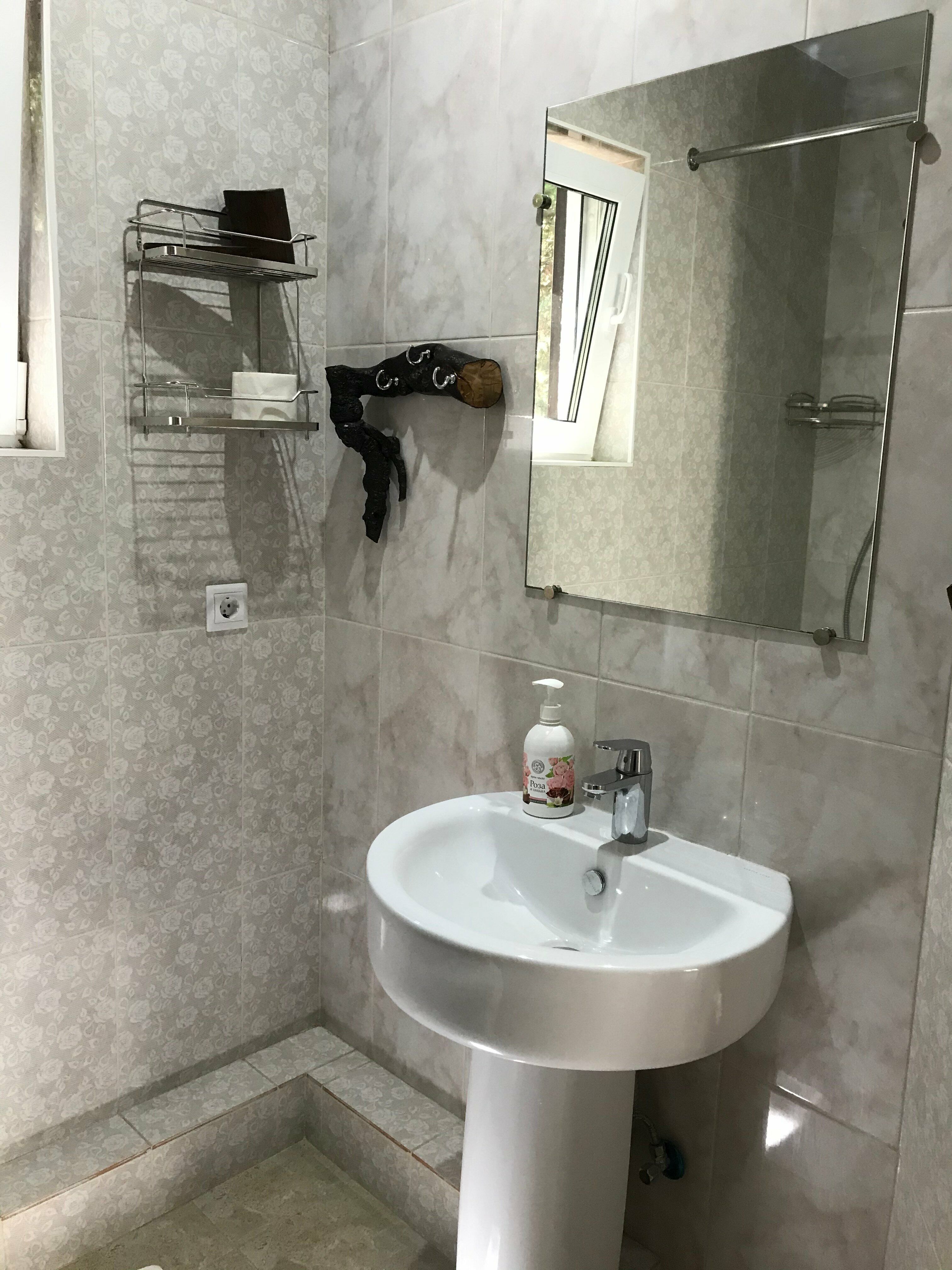 Трехместный номер с видом на бассейн