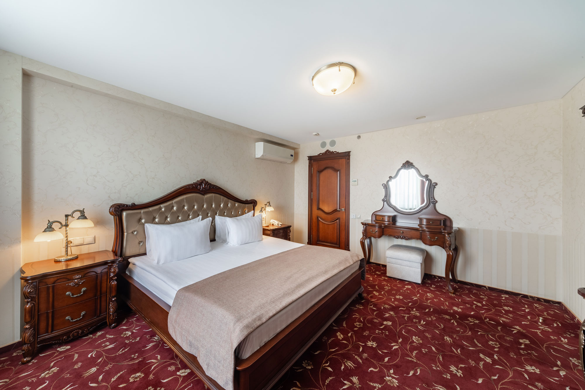 Люкс Премьер