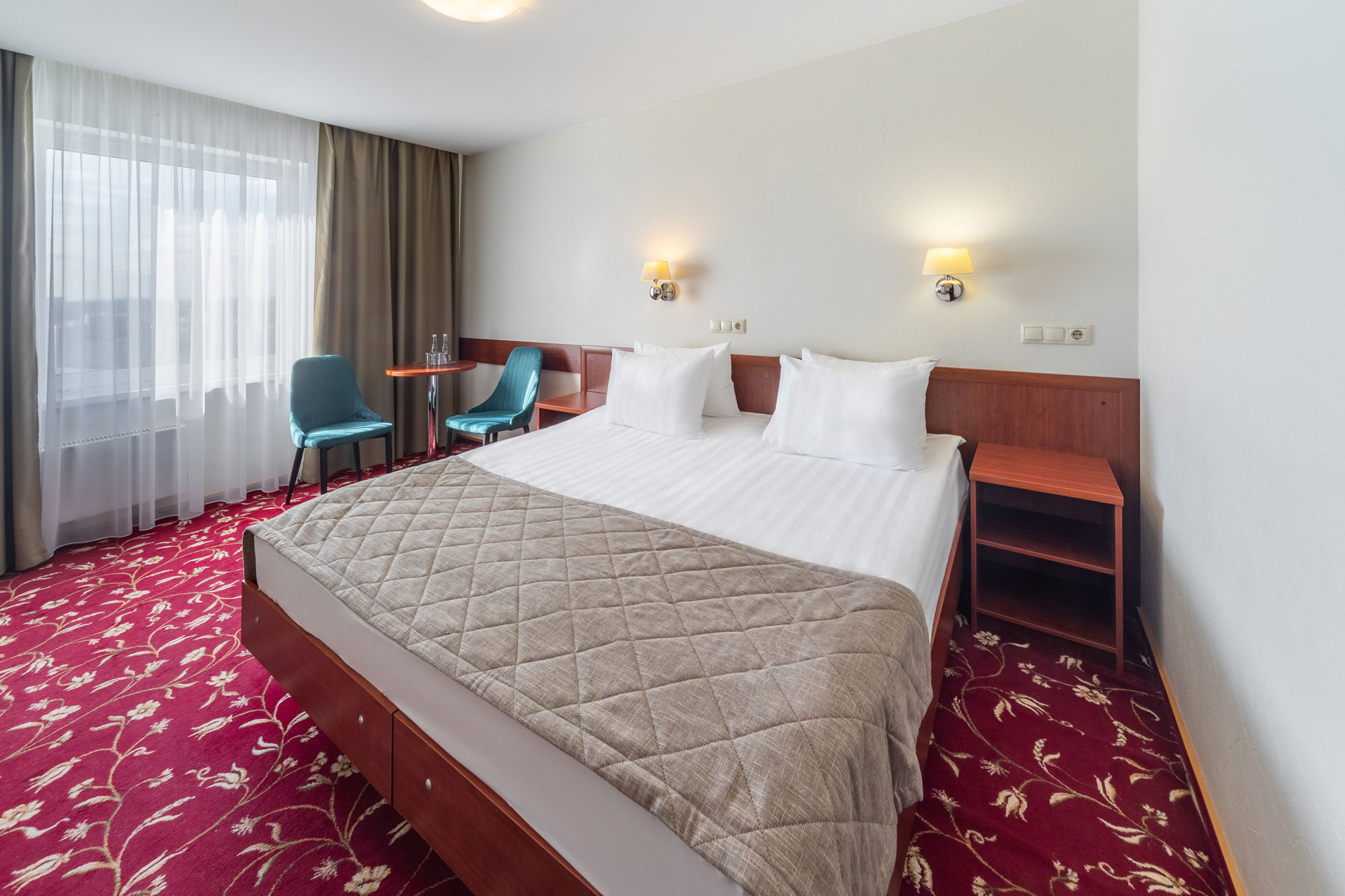 Стандарт плюс с широкой кроватью