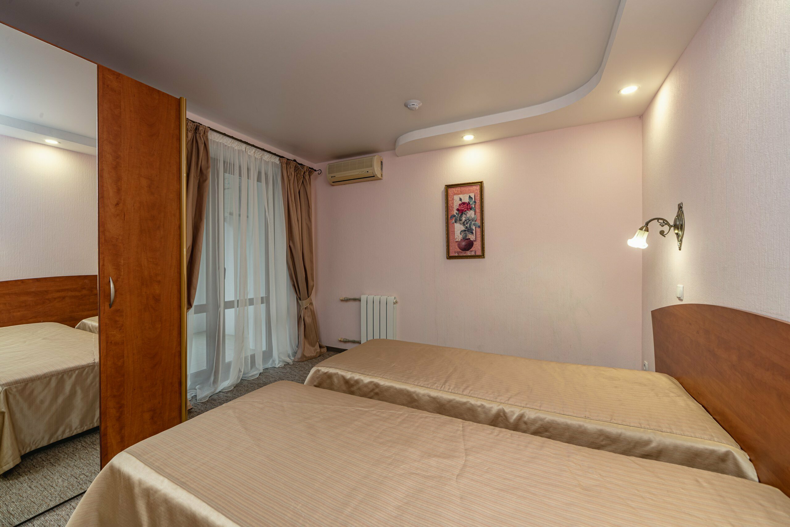 Полулюкс 2-х местный 3-комнатный