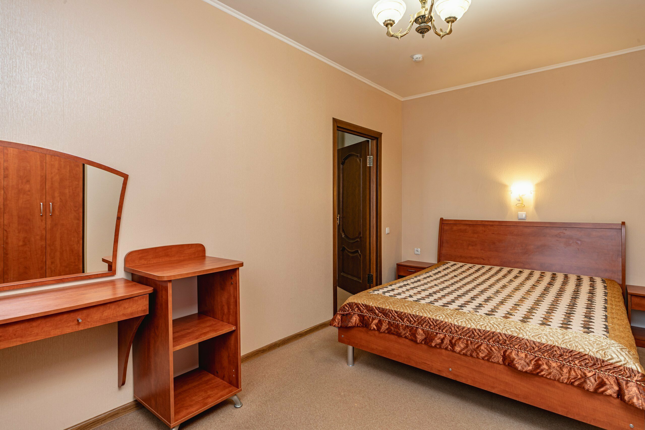 Повышенной комфортности семейный 2-х комнатный с видом на море 626