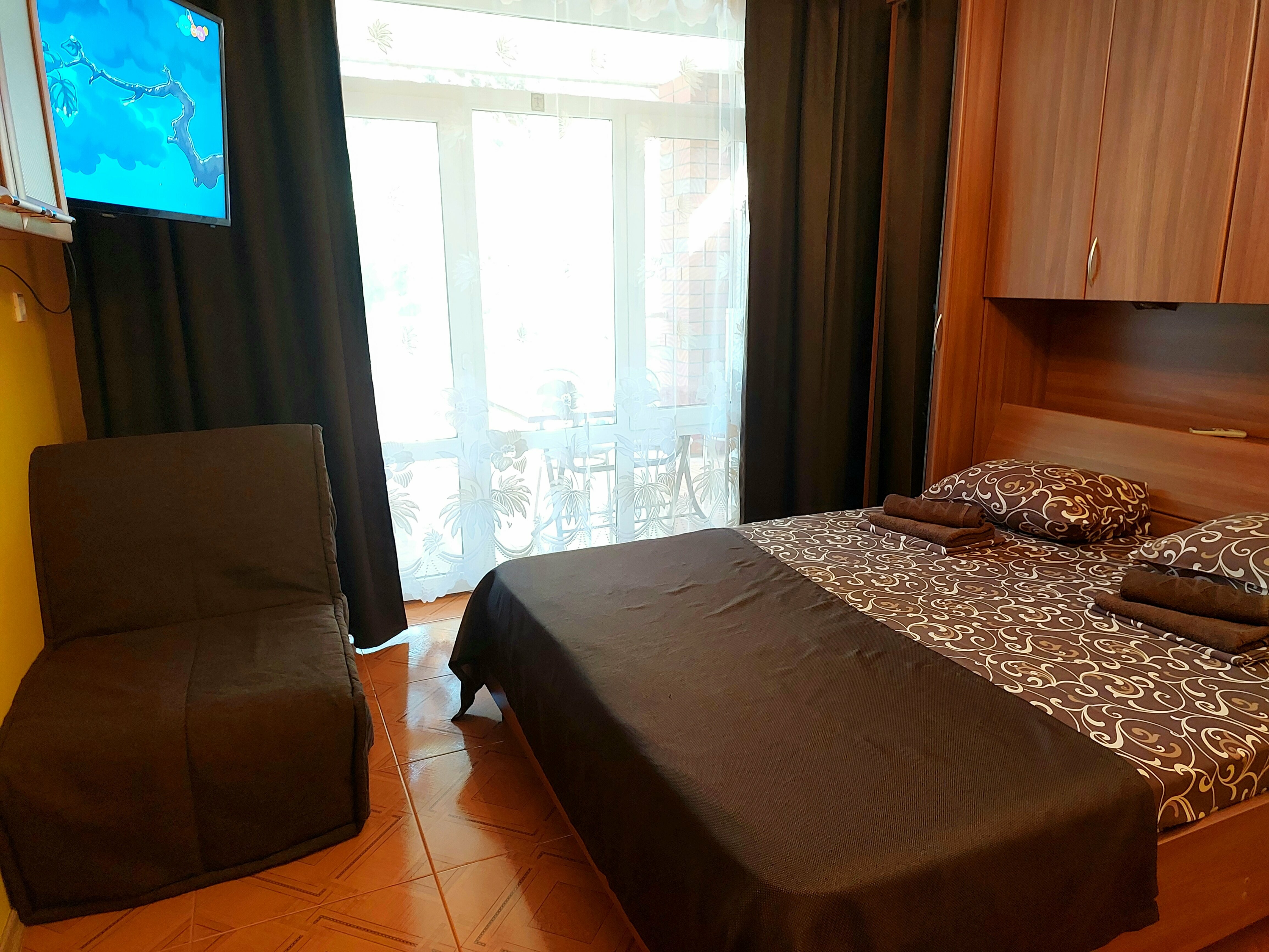 полулюкс небольшой с балконом