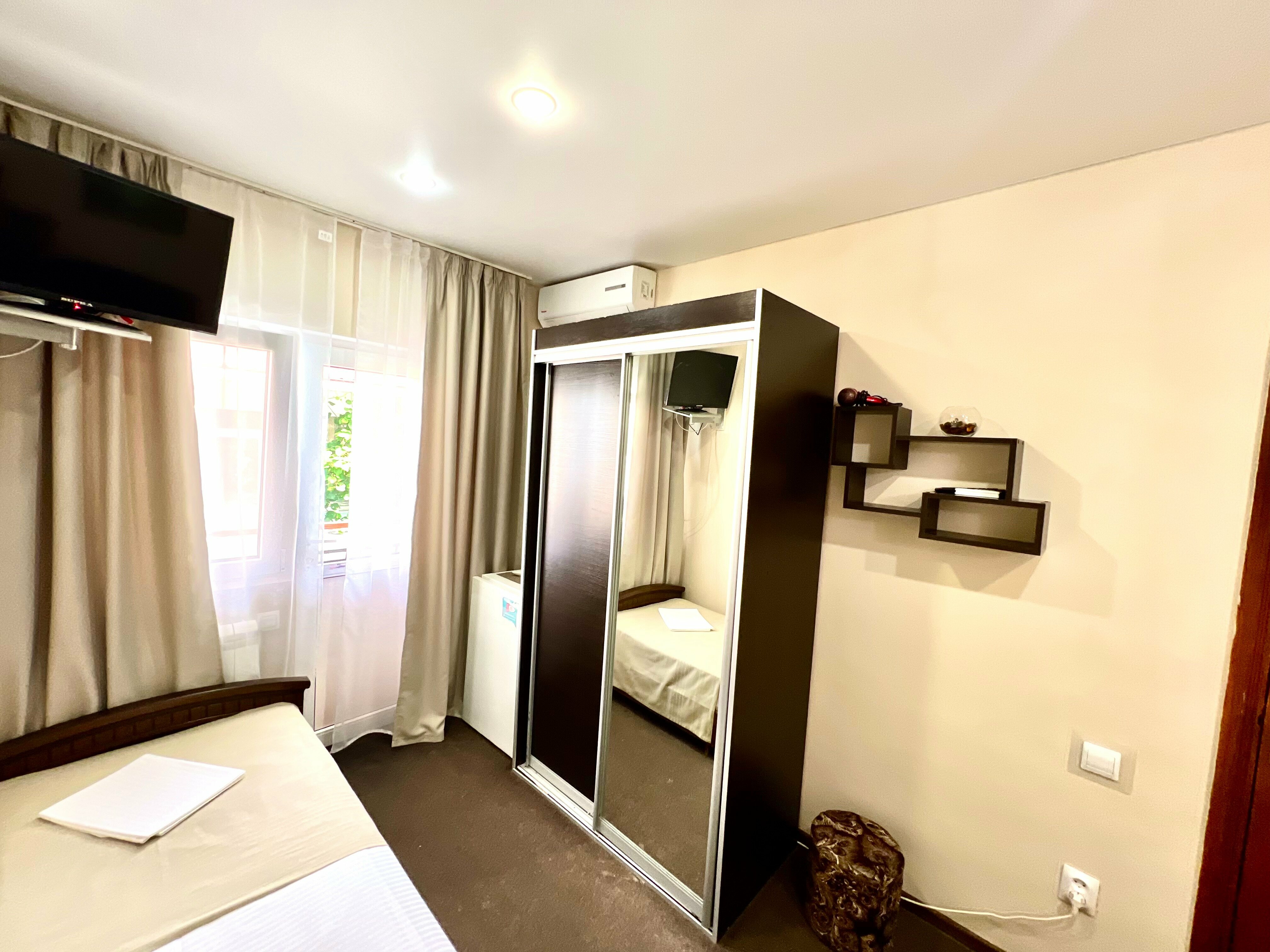 Стандартный трехместный номер