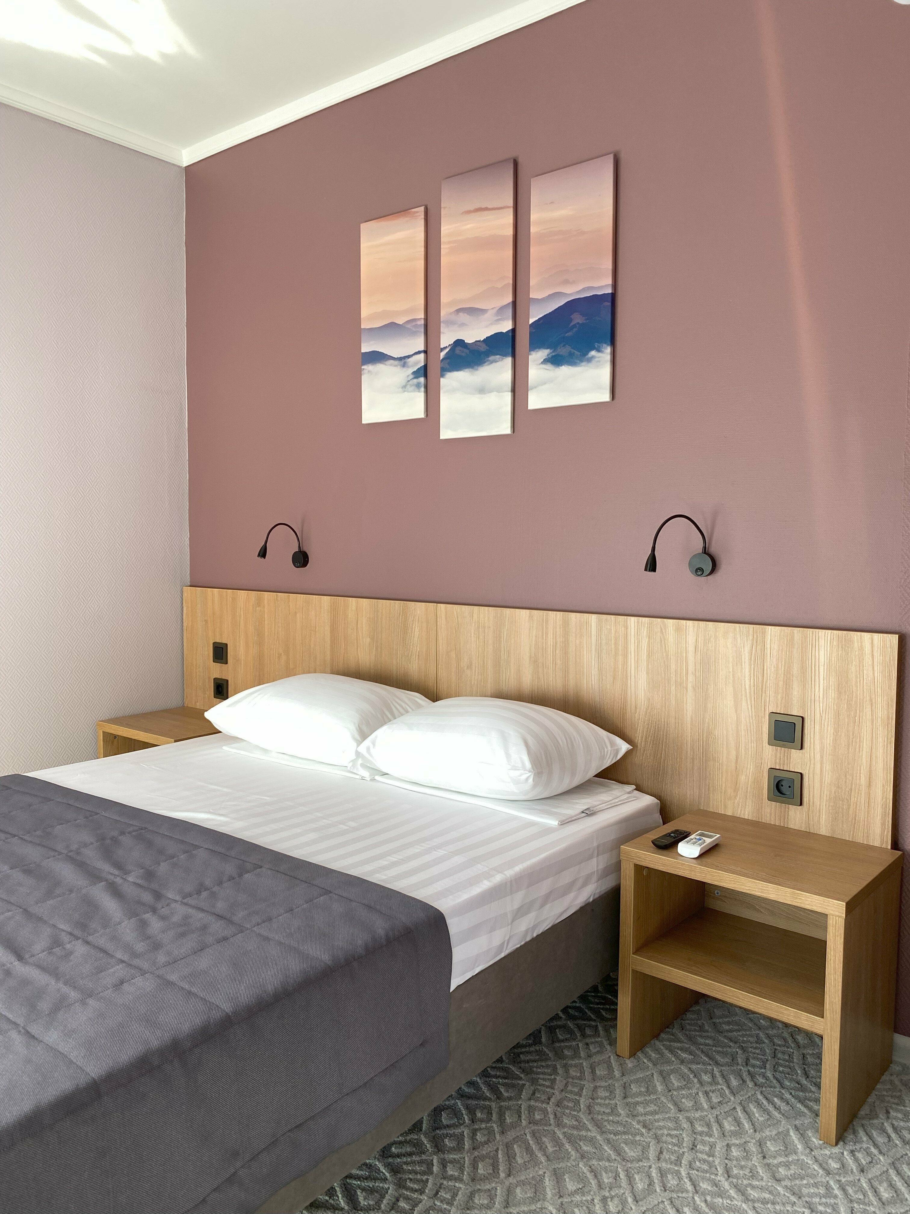 Номер 4 розовый