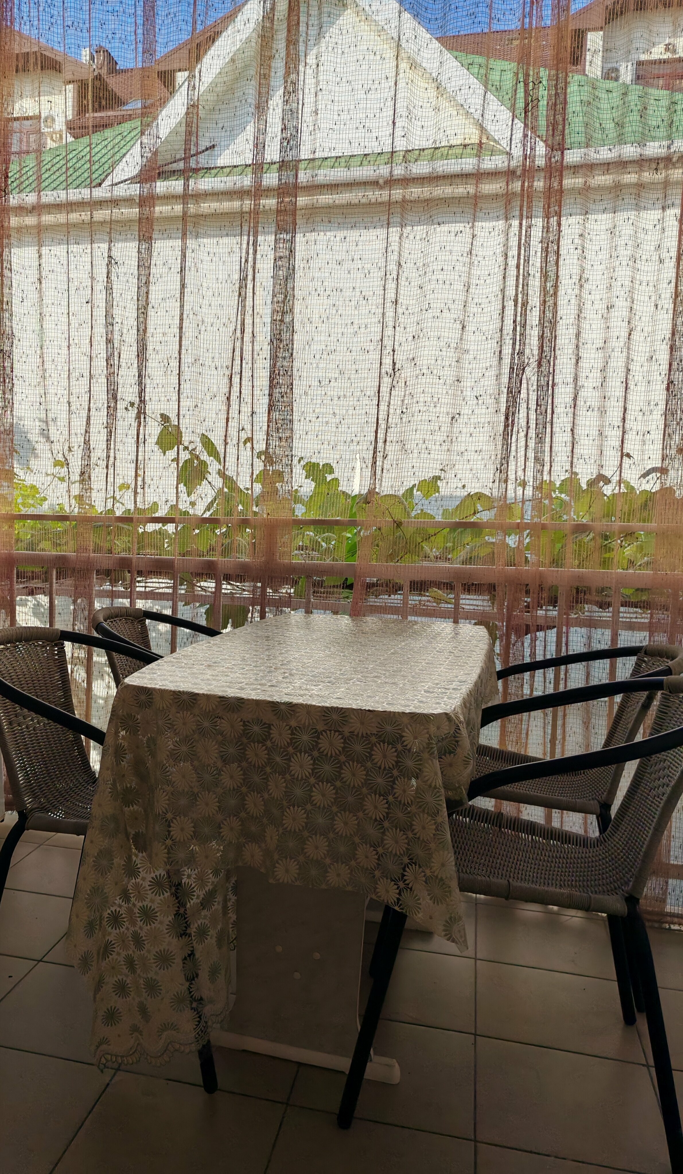 Двухкомнатный шести местный номер с изолированными комнатами