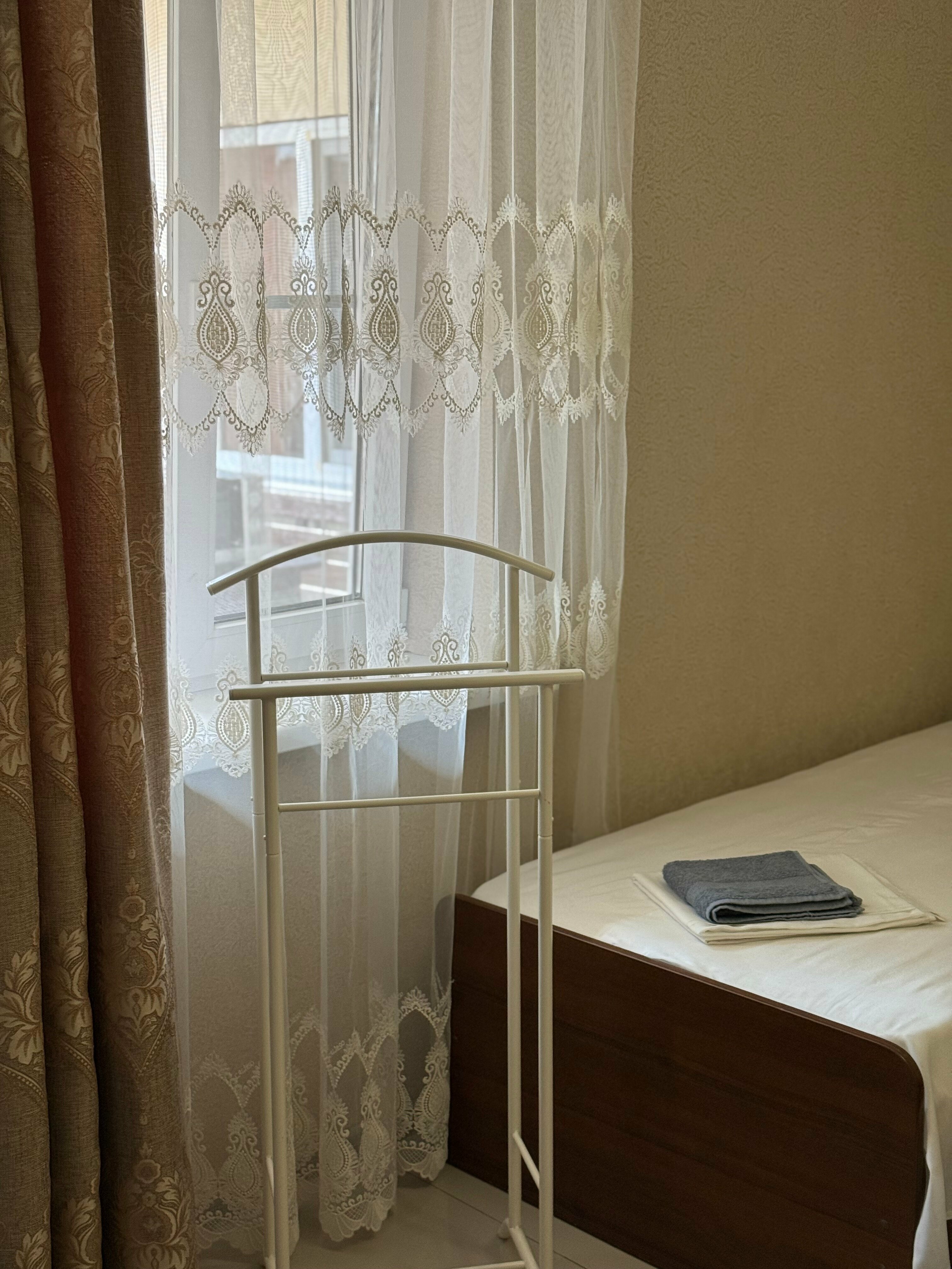 Четырехместный номер с ванной комнатой