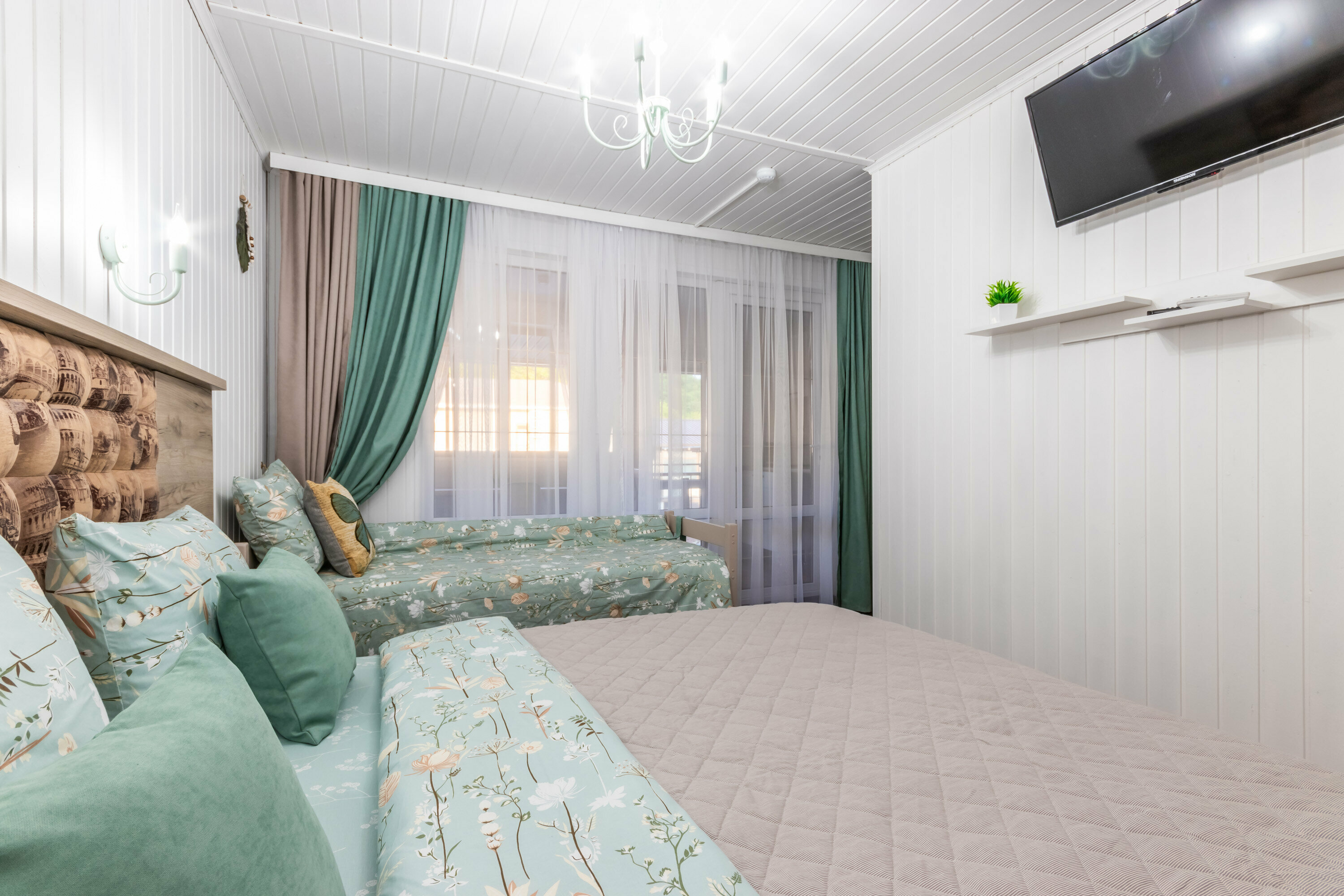 Трехместный кантри с верандой