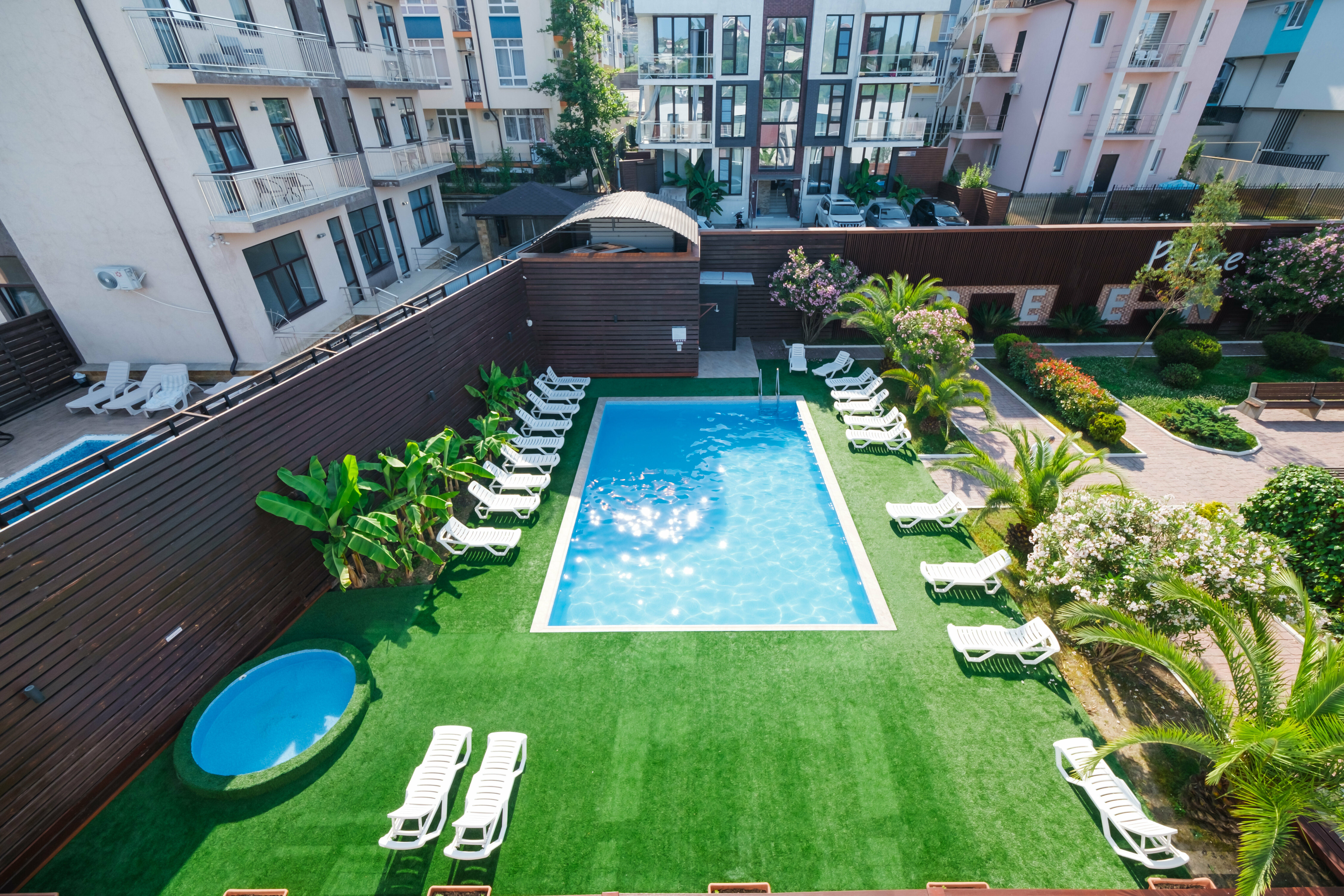 4-х местные апартаменты с балконом в жк c круглогодично подогреваемым бассейном +32 ° "Alicekeys" 7/91