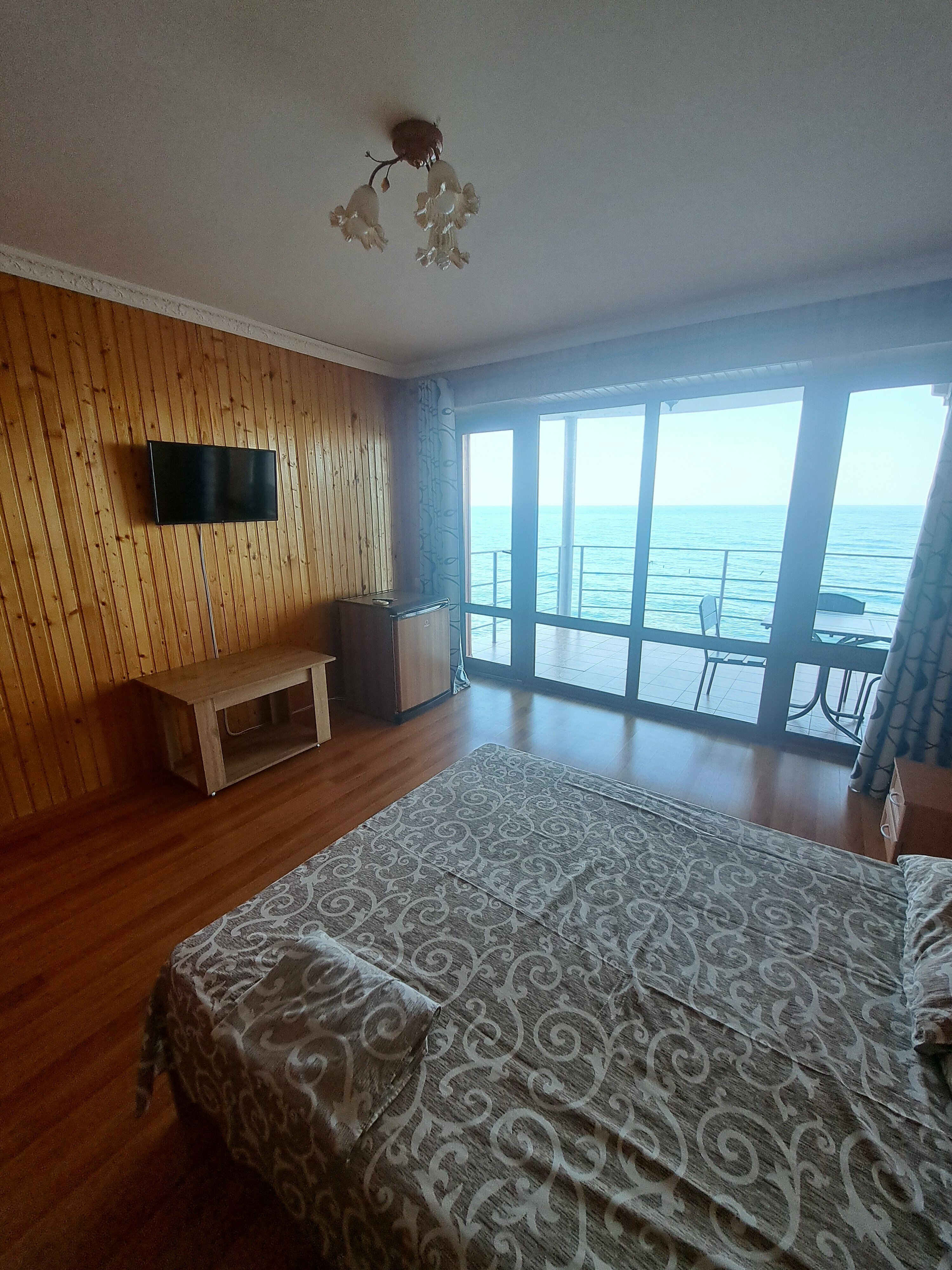 Семейный с видом на море №5