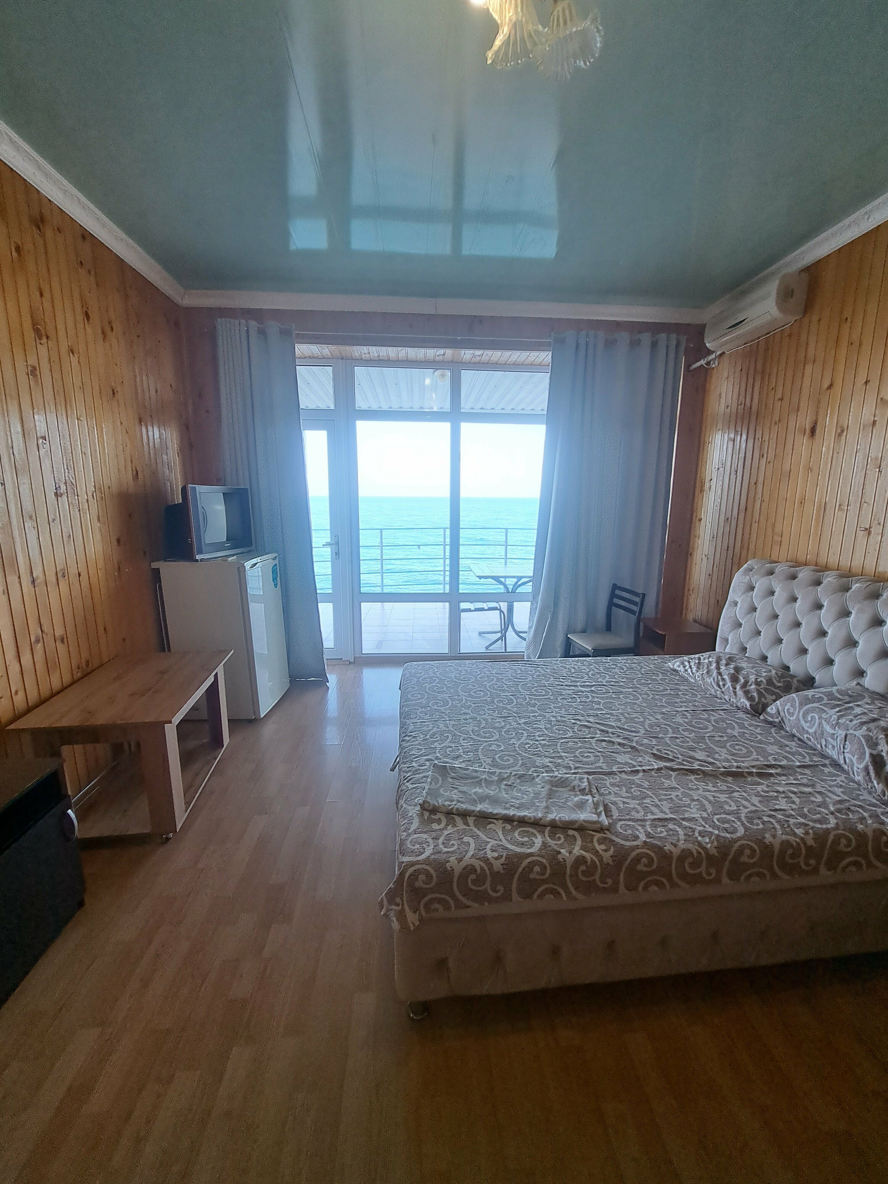 Семейный с видом на море №9