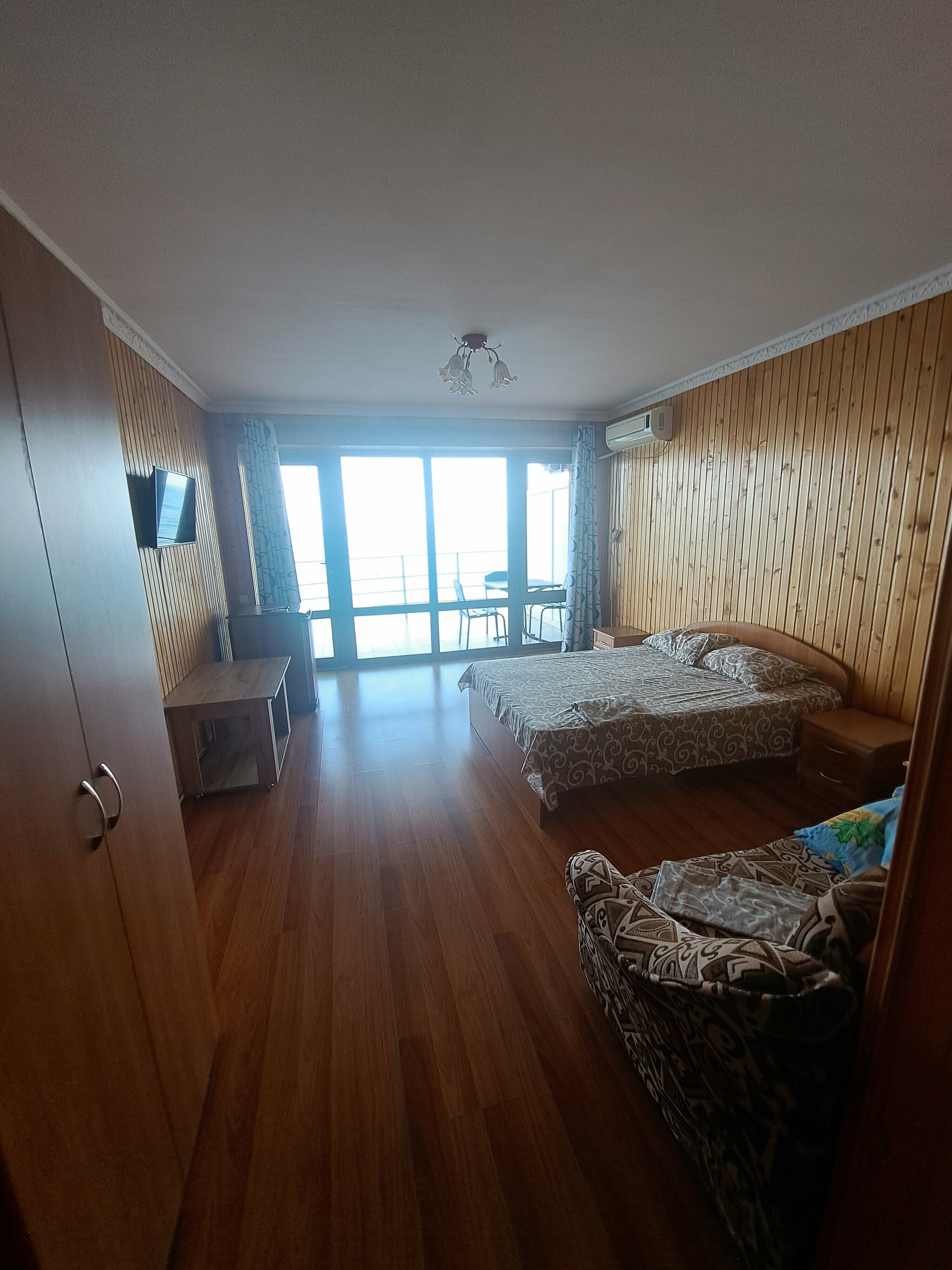 Семейный с видом на море №5