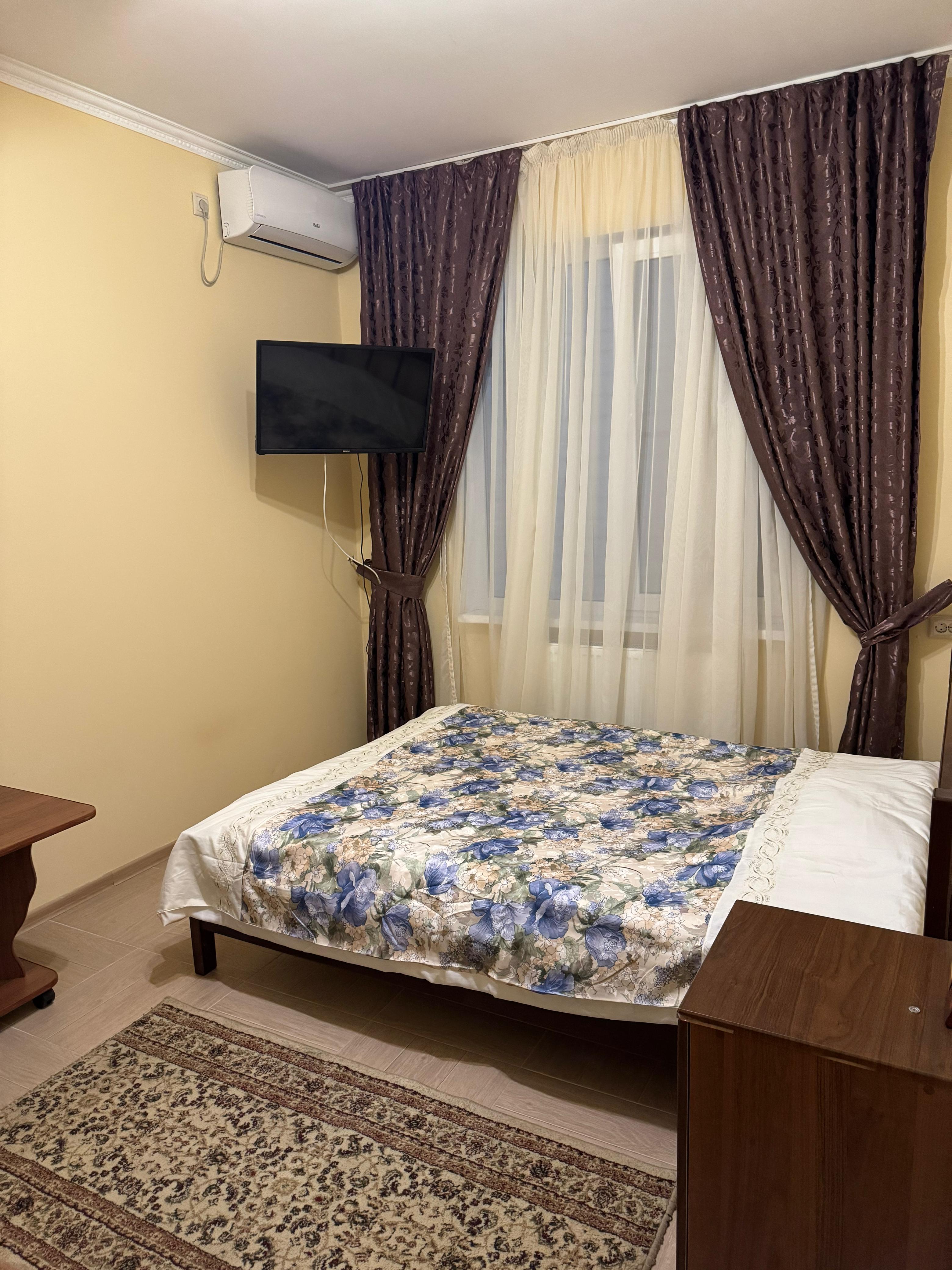 Небольшой двухместный номер с 1 кроватью