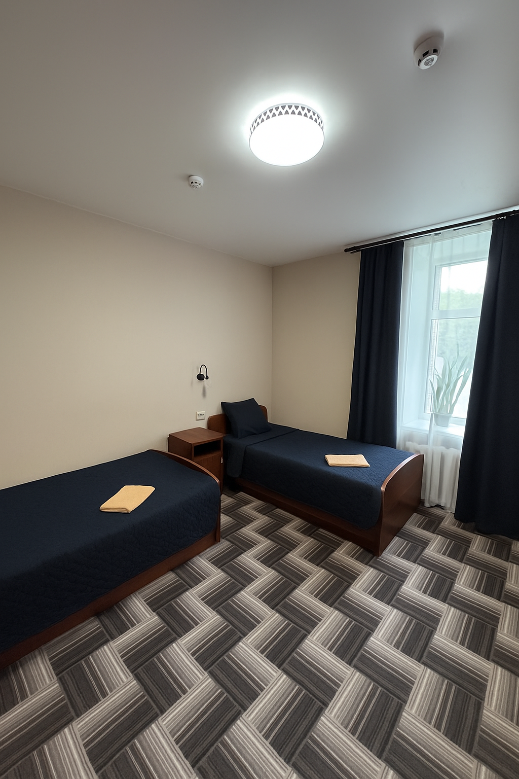 Стандартный трехместный двухкомнатный номер