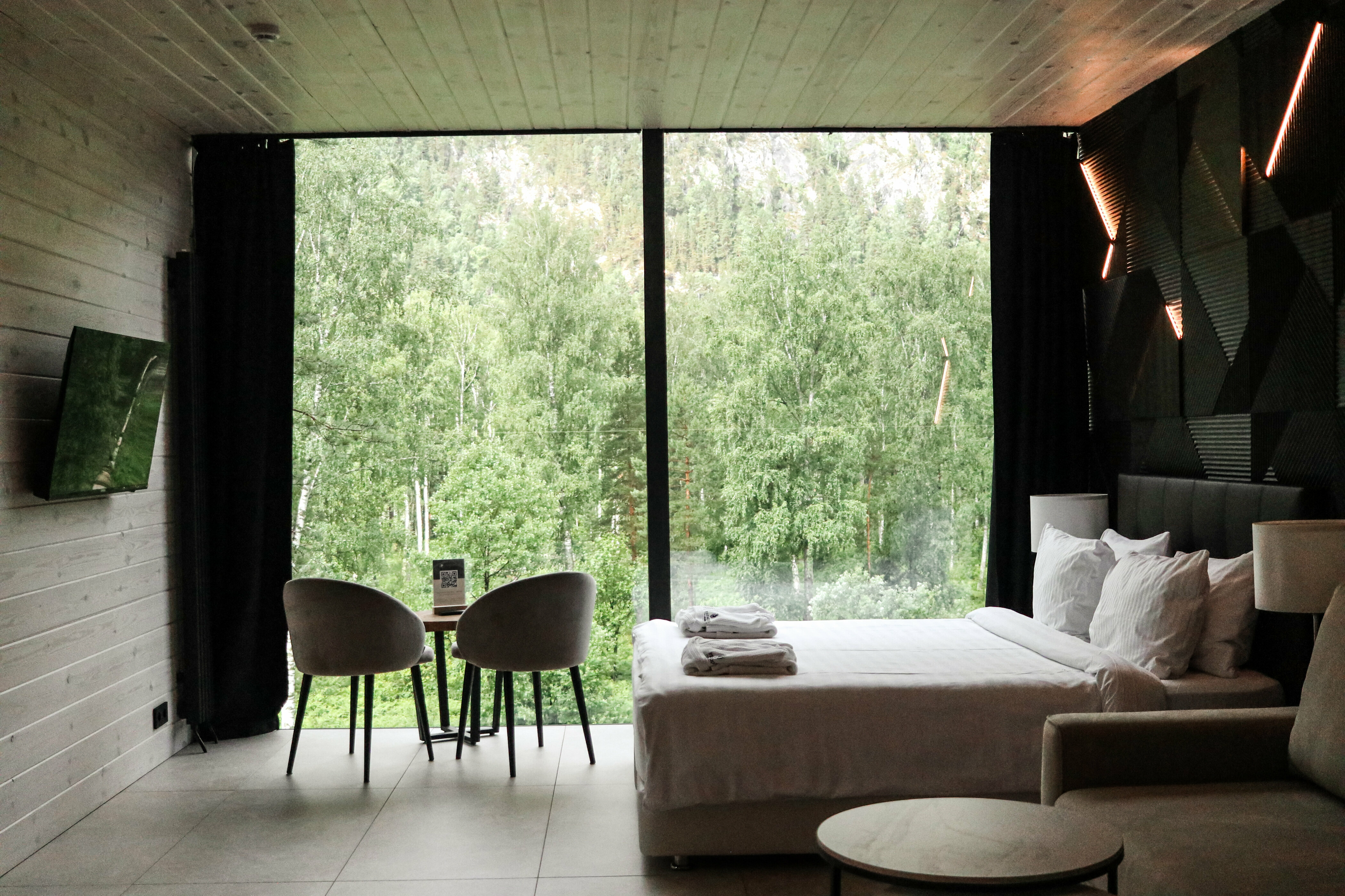 Вилла с панорамными окнами