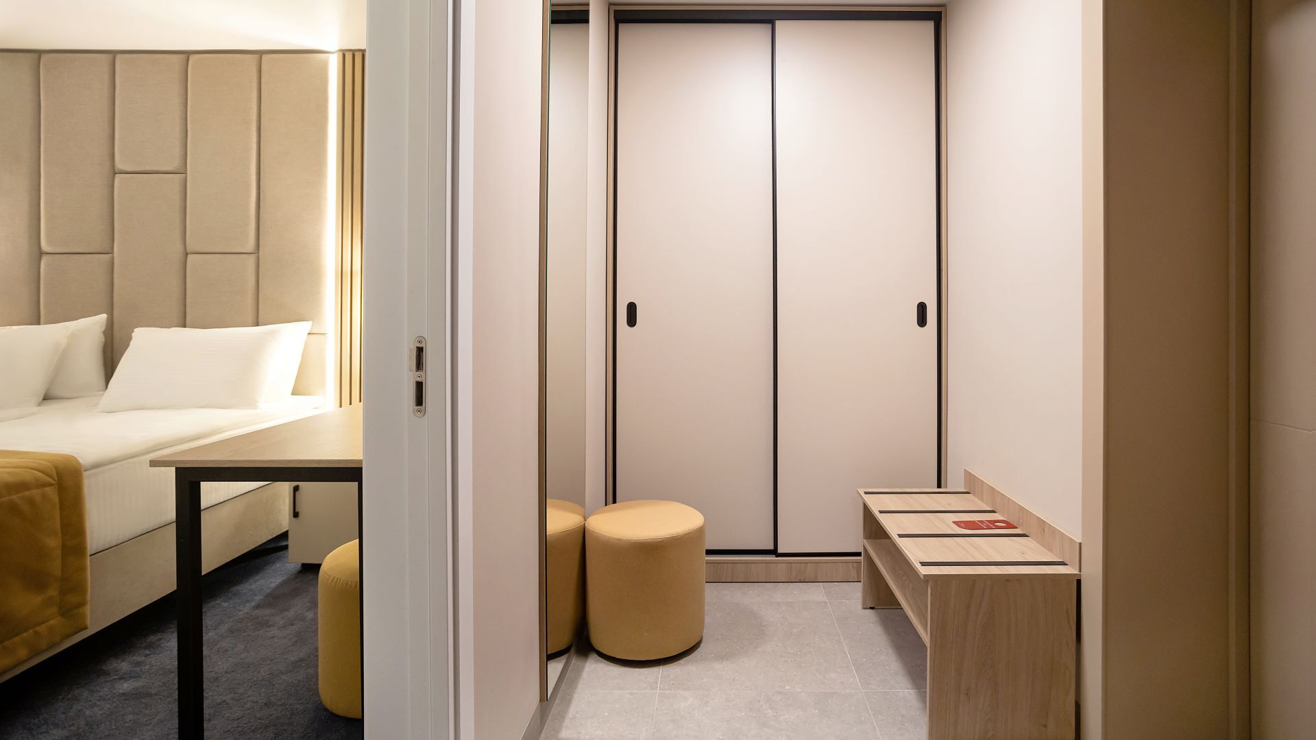 Люкс двухместный двухкомнатный 12 корпус