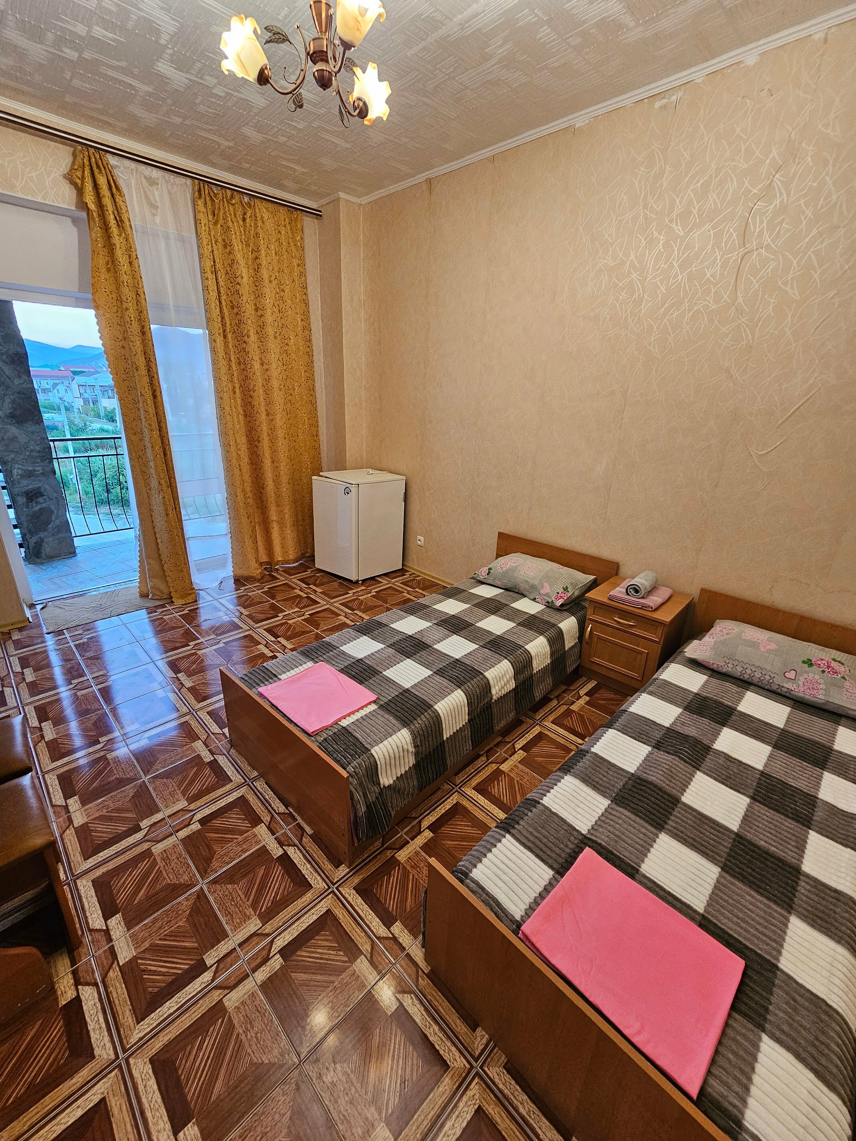 Улучшенный двухместный номер с 1 кроватью или 2 отдельными кроватями, вид на город